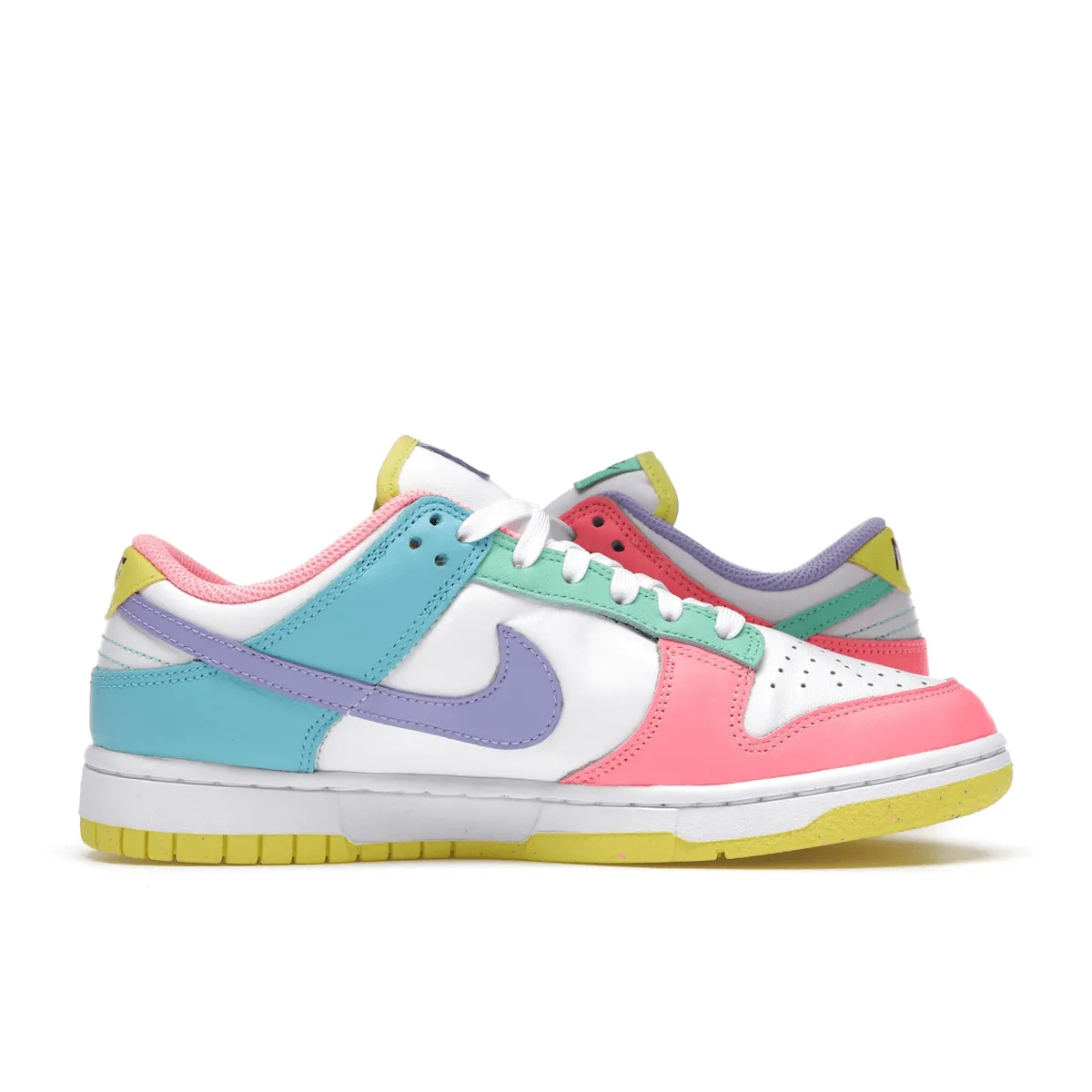 Daily Step Move Glide Nike Dunk Low SE Easter Candy