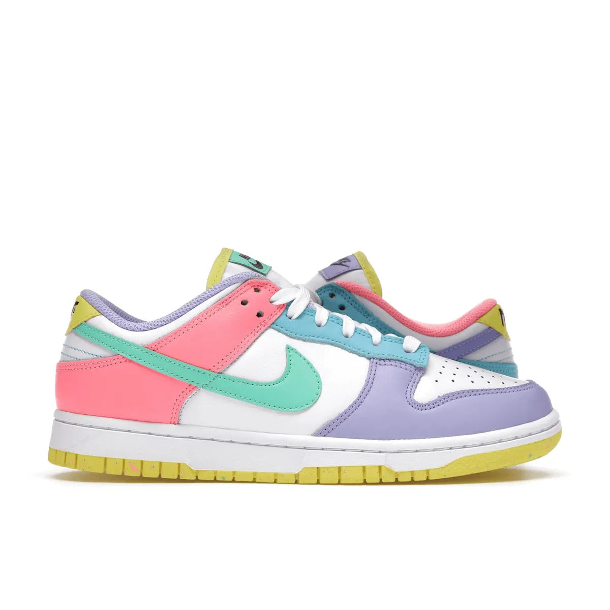 Daily Step Move Glide Nike Dunk Low SE Easter Candy
