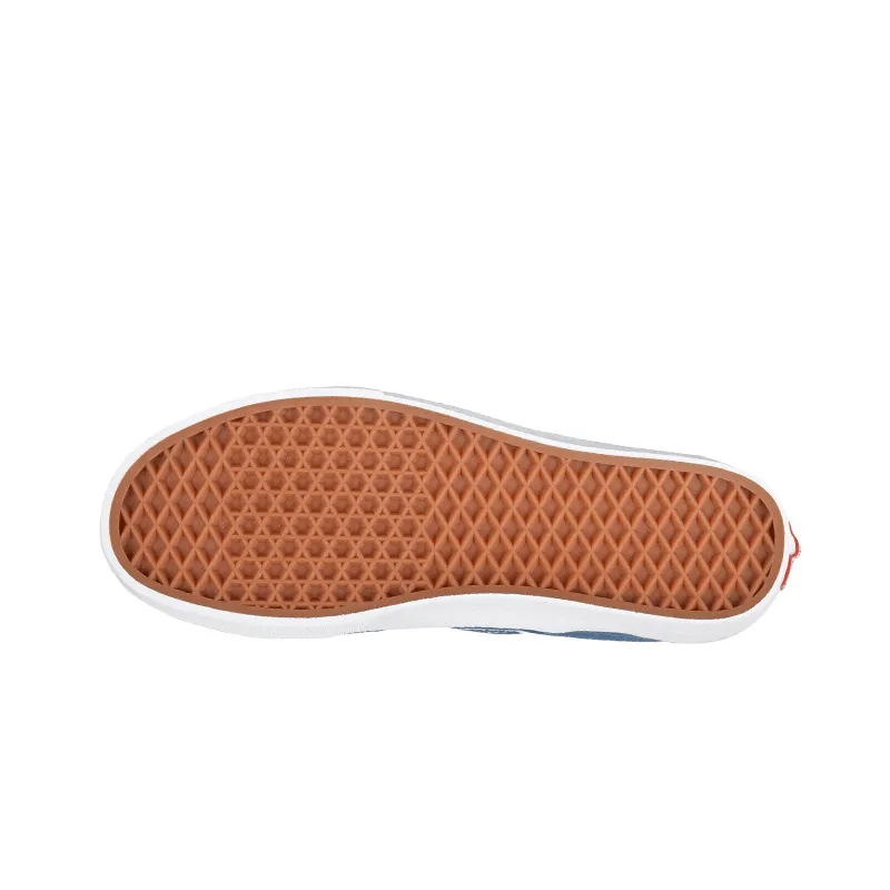 Dry-Guard [VN000EYENVY] Vans Classic Slip-On Unisex Sneakers