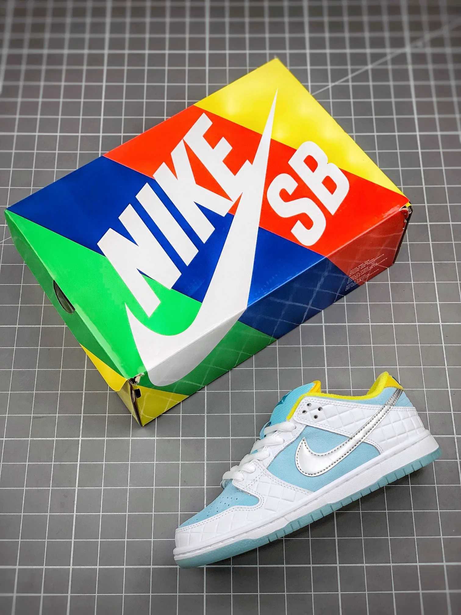 Dunk Low Lagoon Pulse Statement