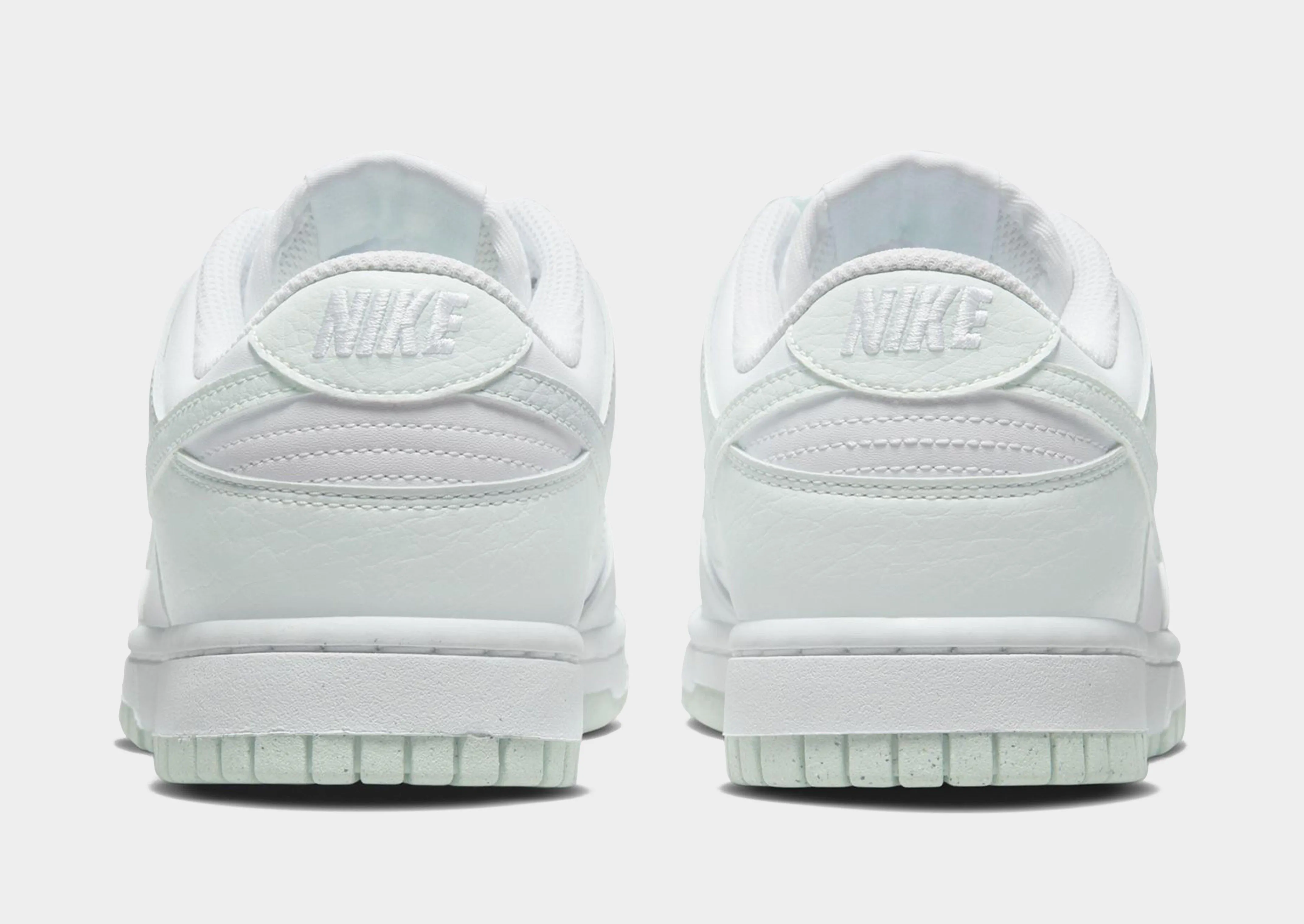 Dunk Low Women's Cushioned heel