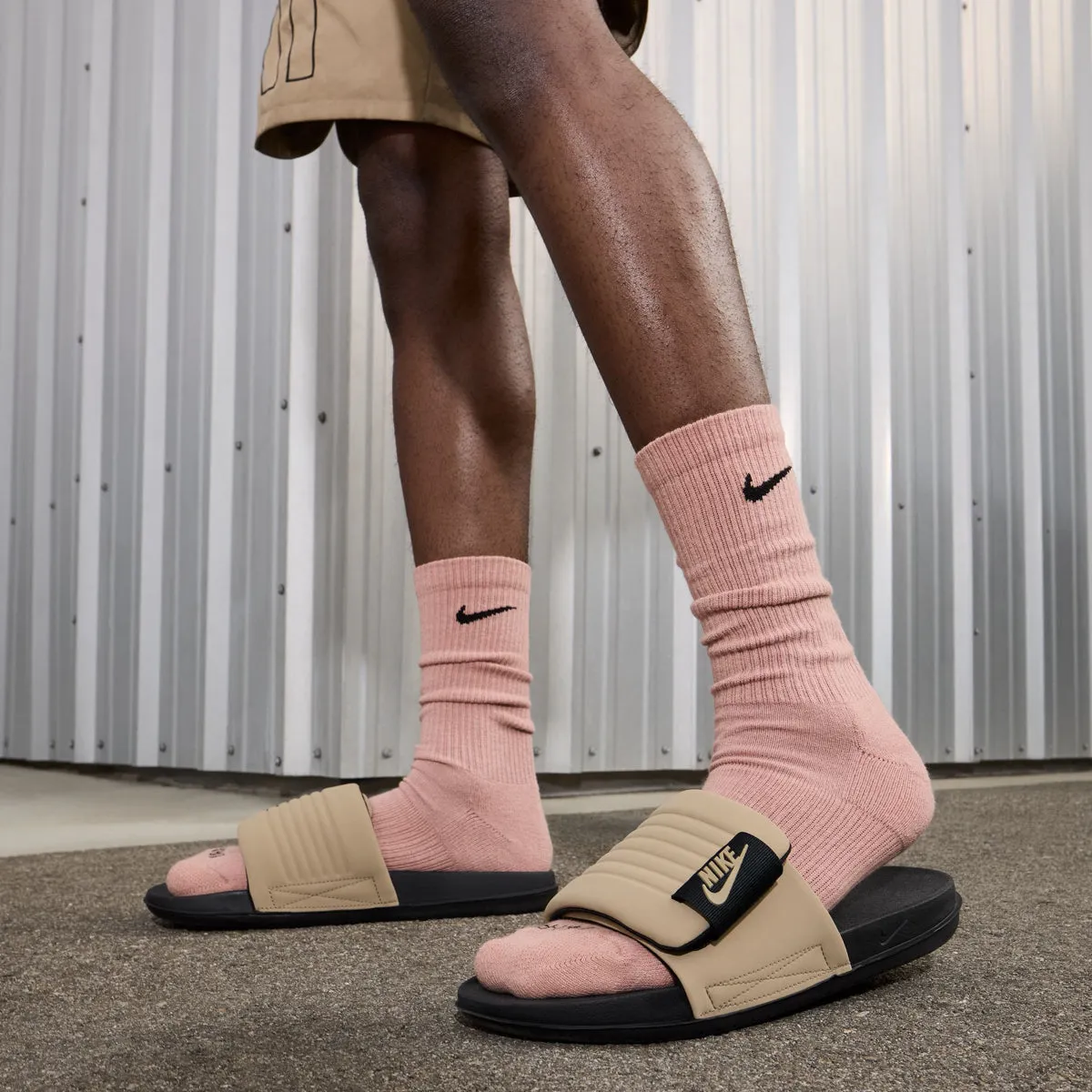 Earth-Tone Offcourt Adjust - Mens