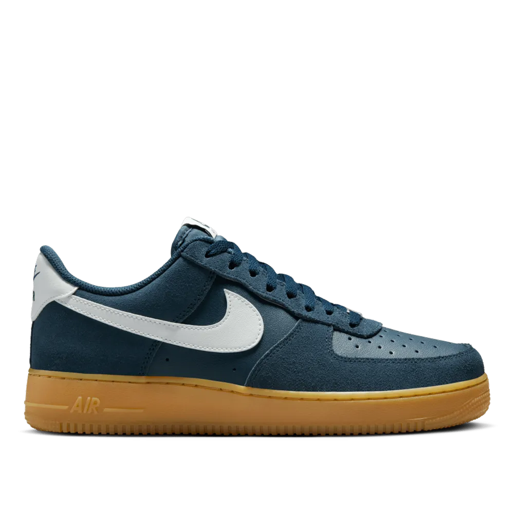 easy move Nike Men's Air Force 1 '07 LV8 Shoes
