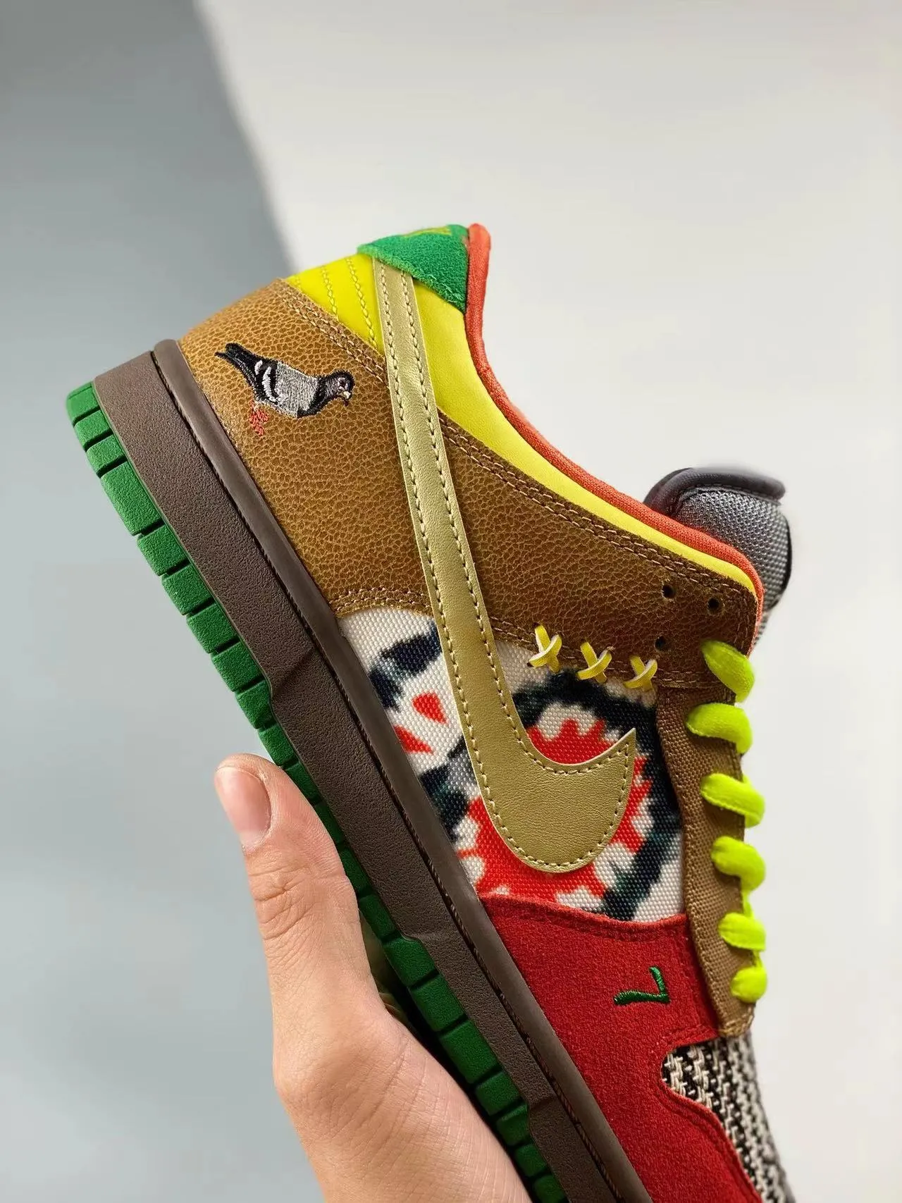 Easy Slip-On Dunk Low Pro SB 'What The'