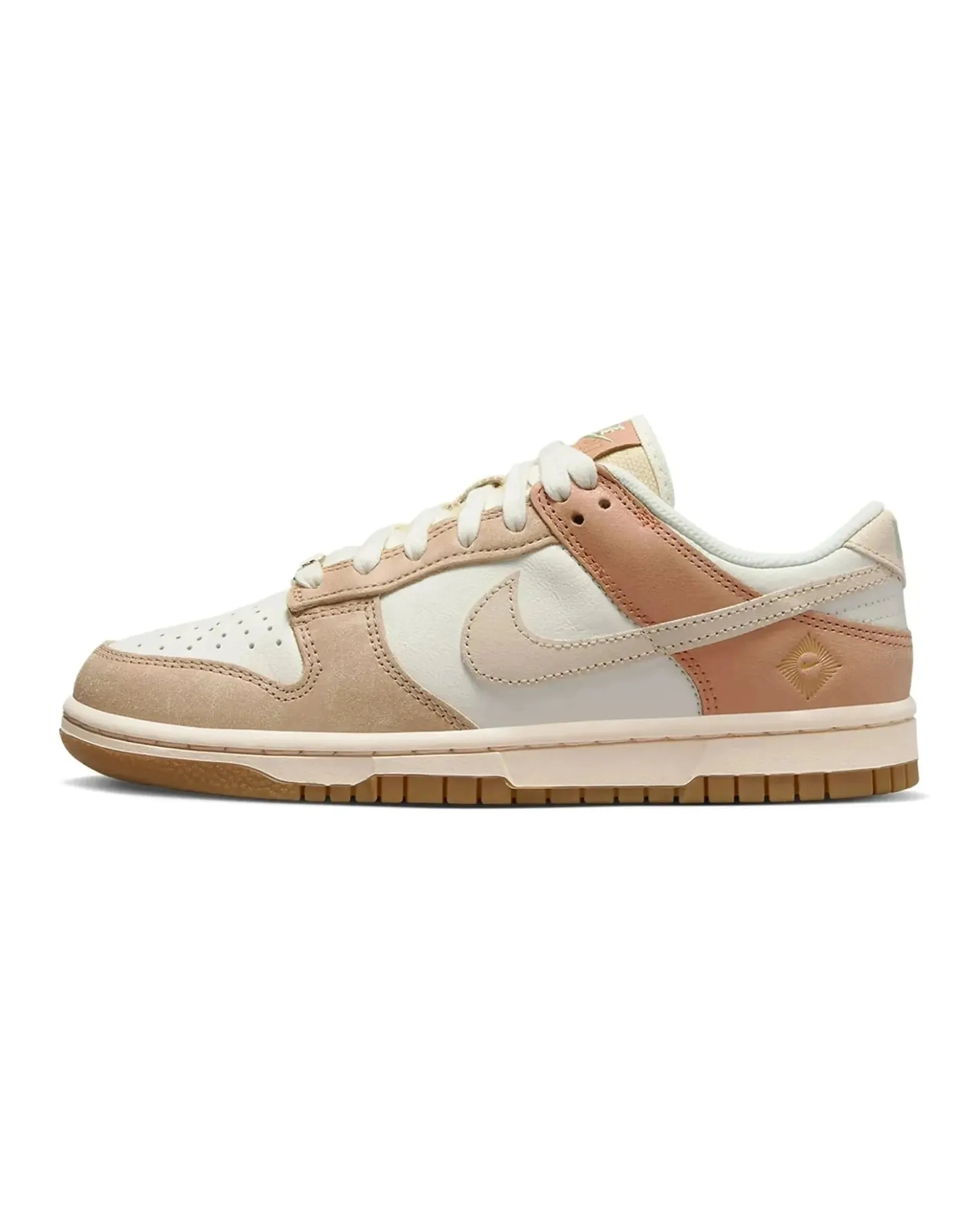 Star Hike Nike Dunk Low SE Australia