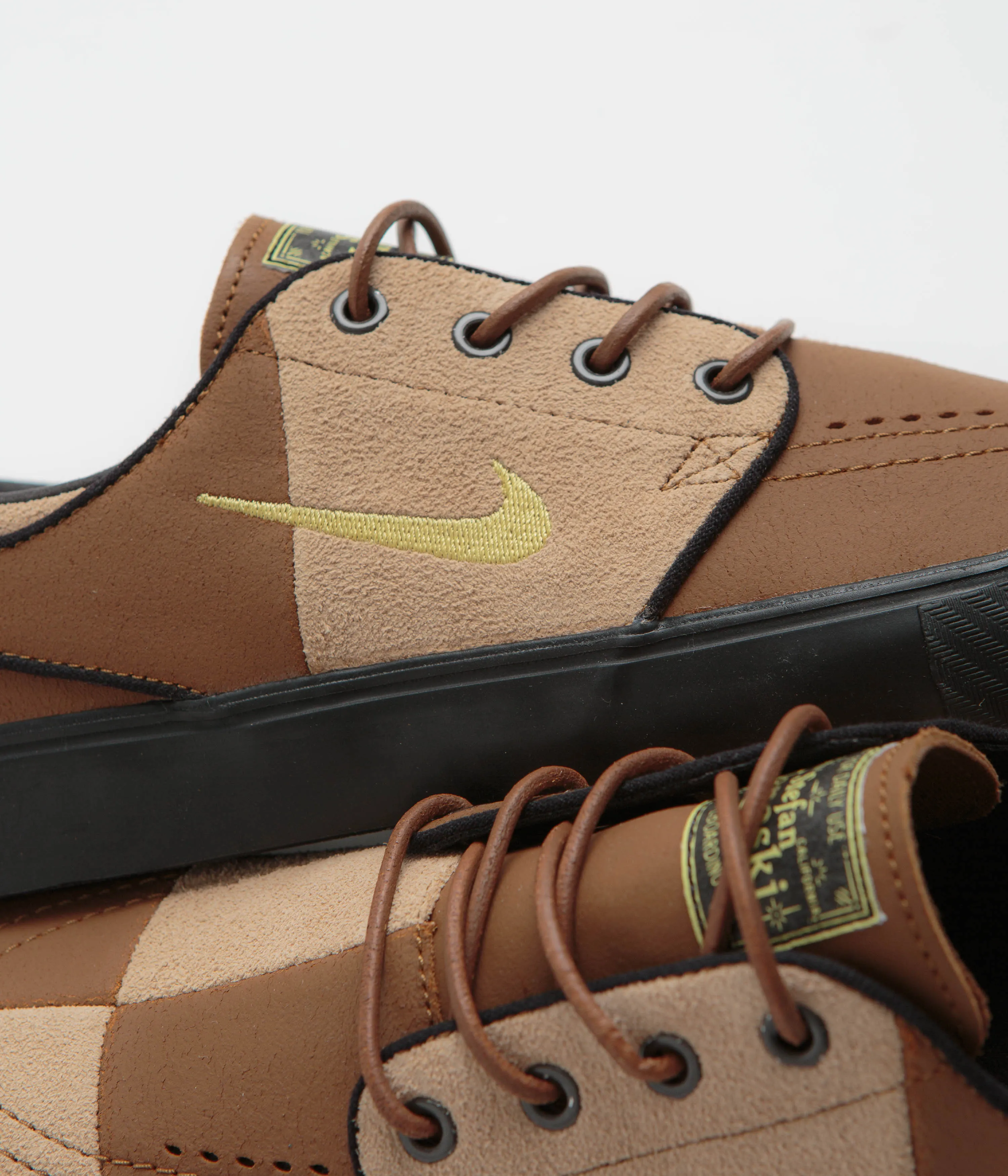 Endurance - friendly Nike SB Janoski OG  Premium  Shoes - Light British Tan / Saturn Gold - Hemp - Black