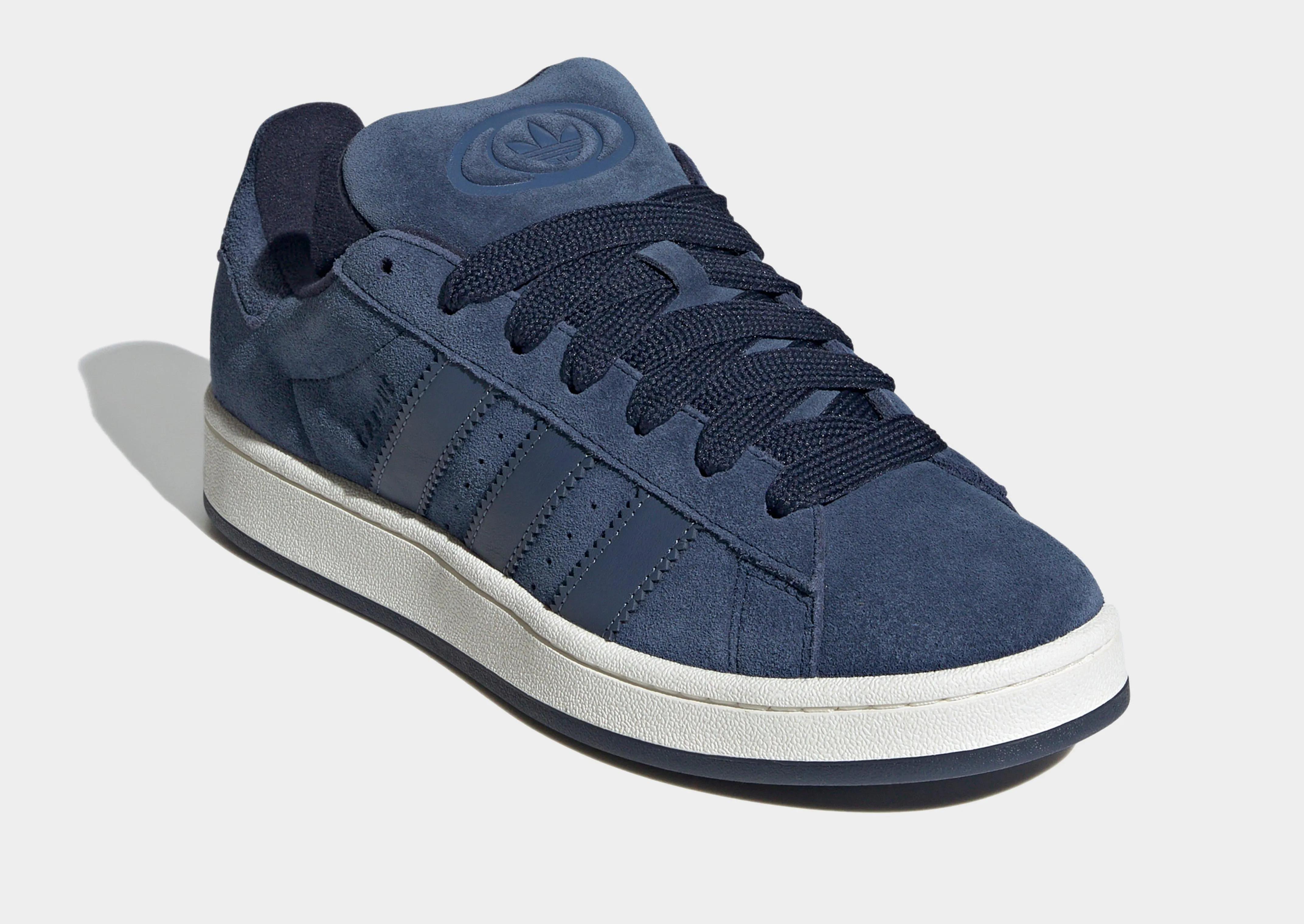 essential Campus 00s Women's