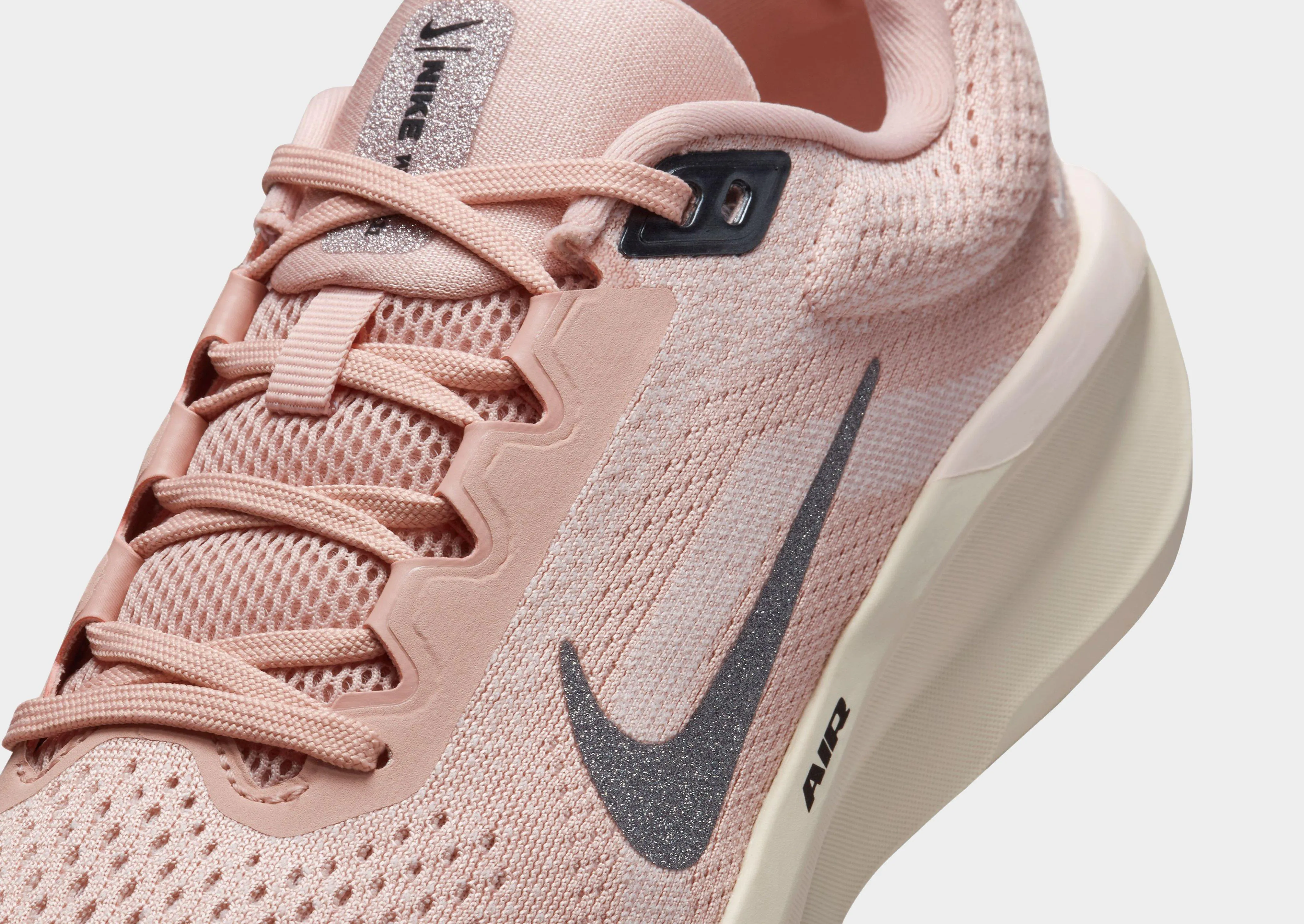 Extra-Soft Winflo 11 Premium Road Running Women's