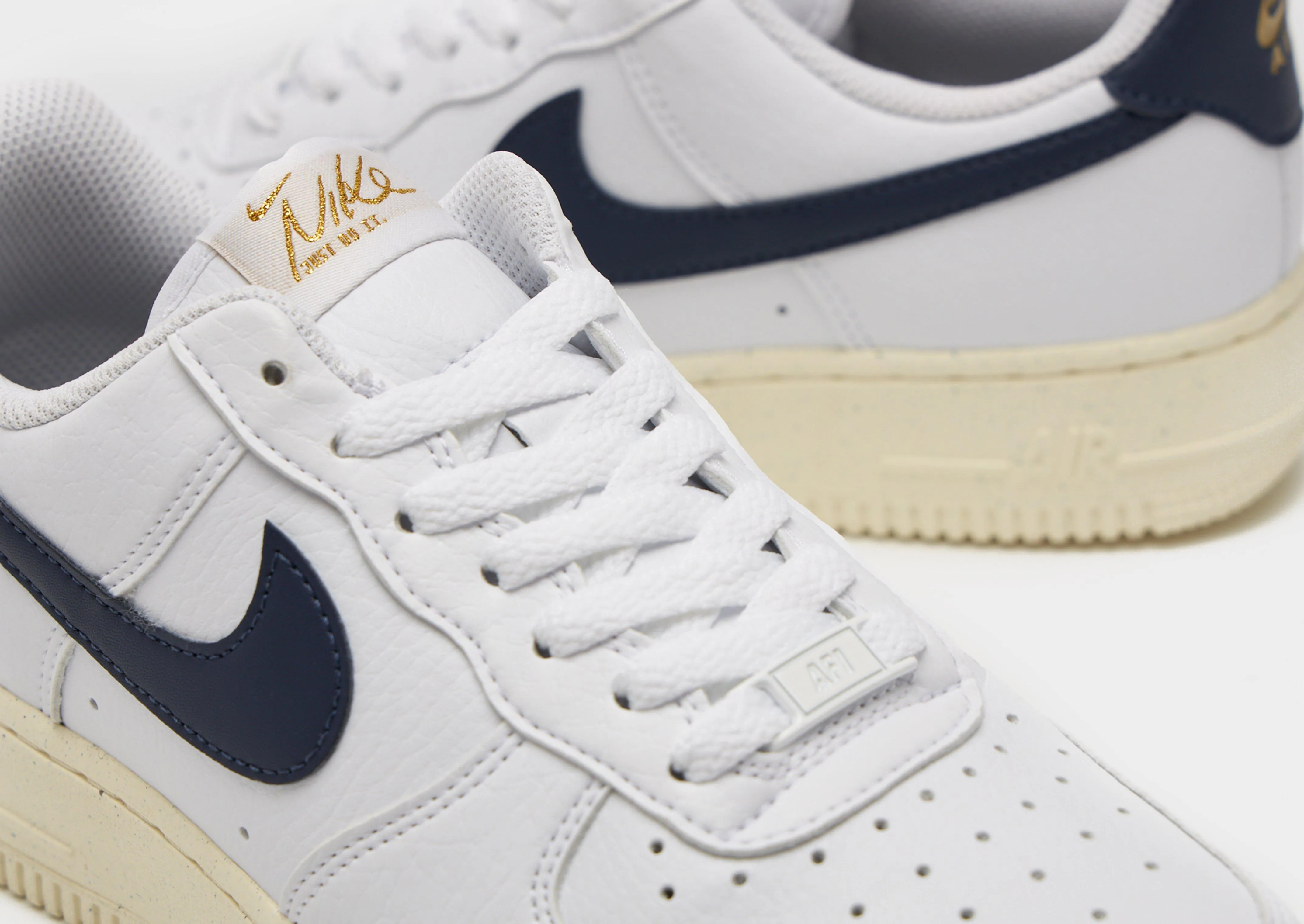 Extra-Traction Air Force 1 '07 Next Nature Women's