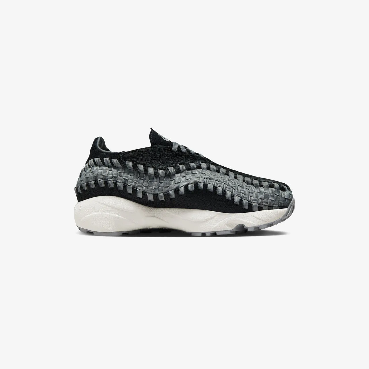 Fashion-forward flair Wmns Air Footscape Woven