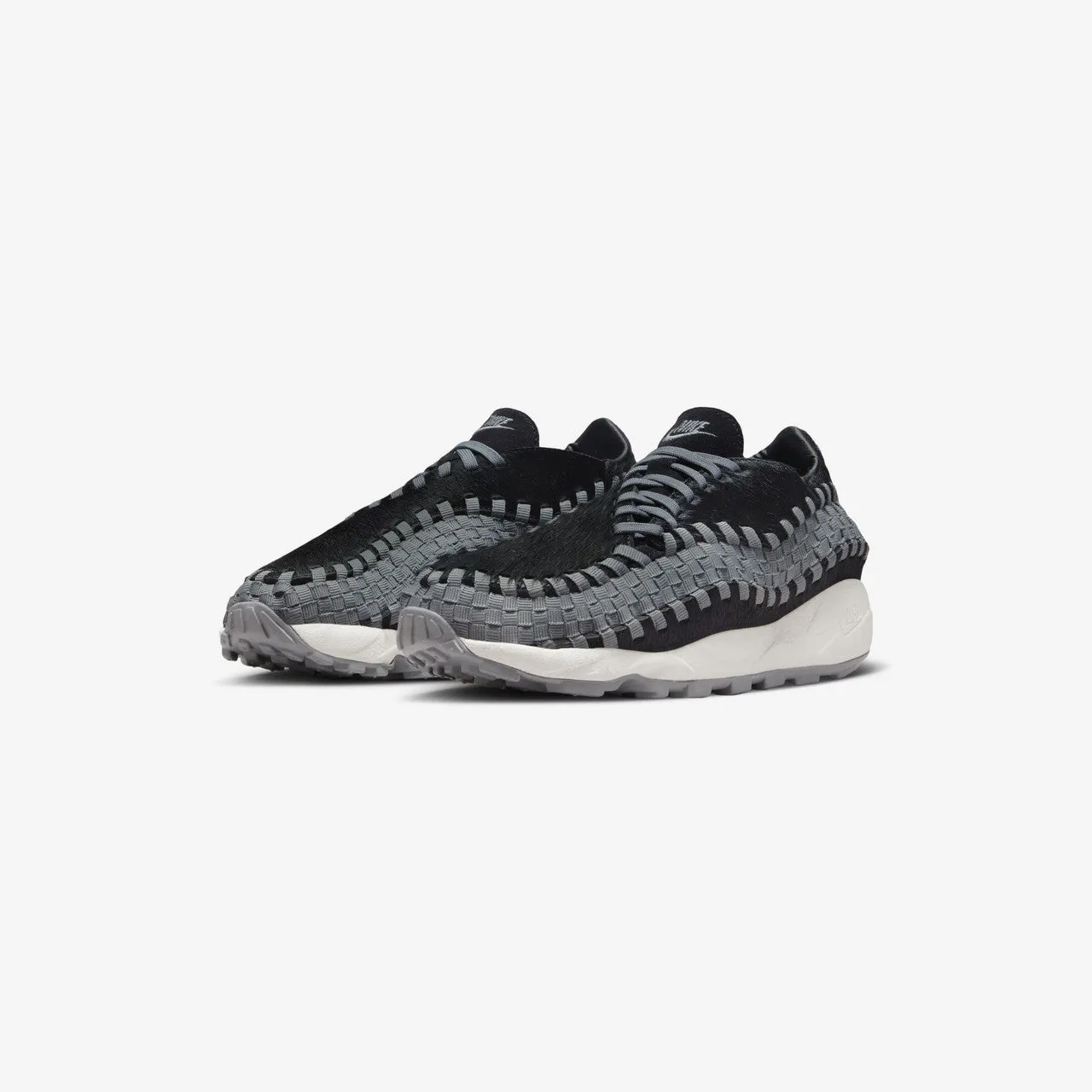 Fashion-forward flair Wmns Air Footscape Woven