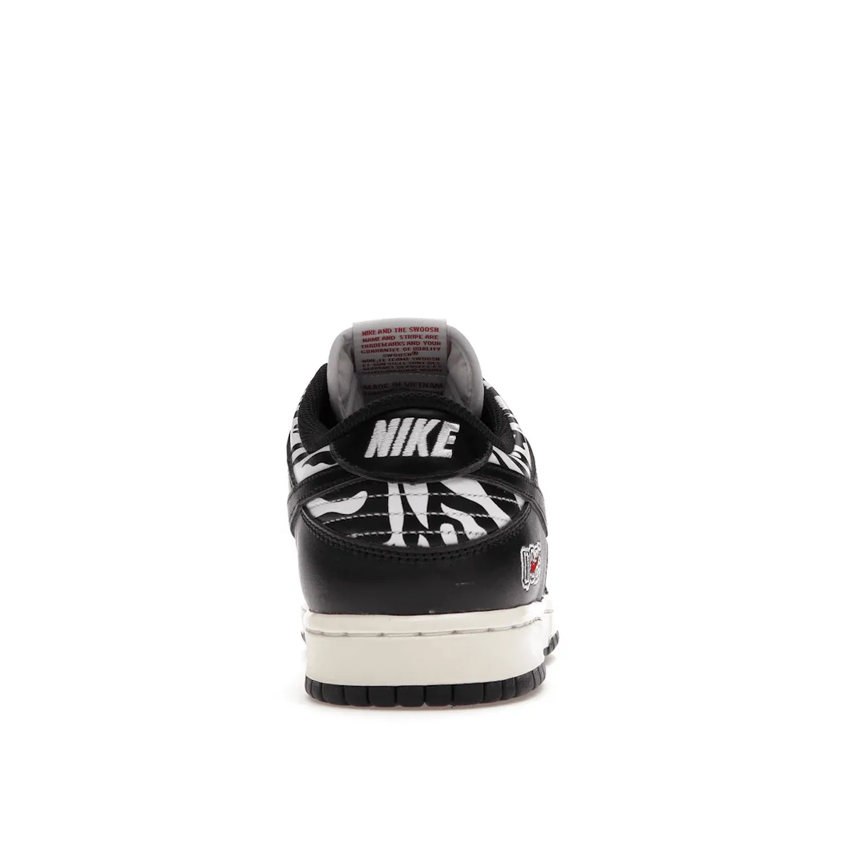 Flex Motion Nike SB Dunk Low OG QS Quartersnacks Zebra