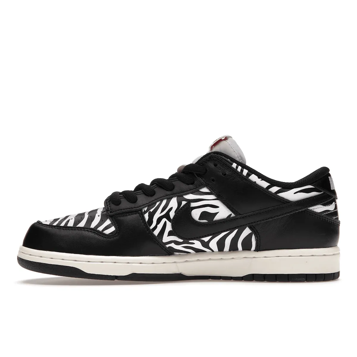 Flex Motion Nike SB Dunk Low OG QS Quartersnacks Zebra