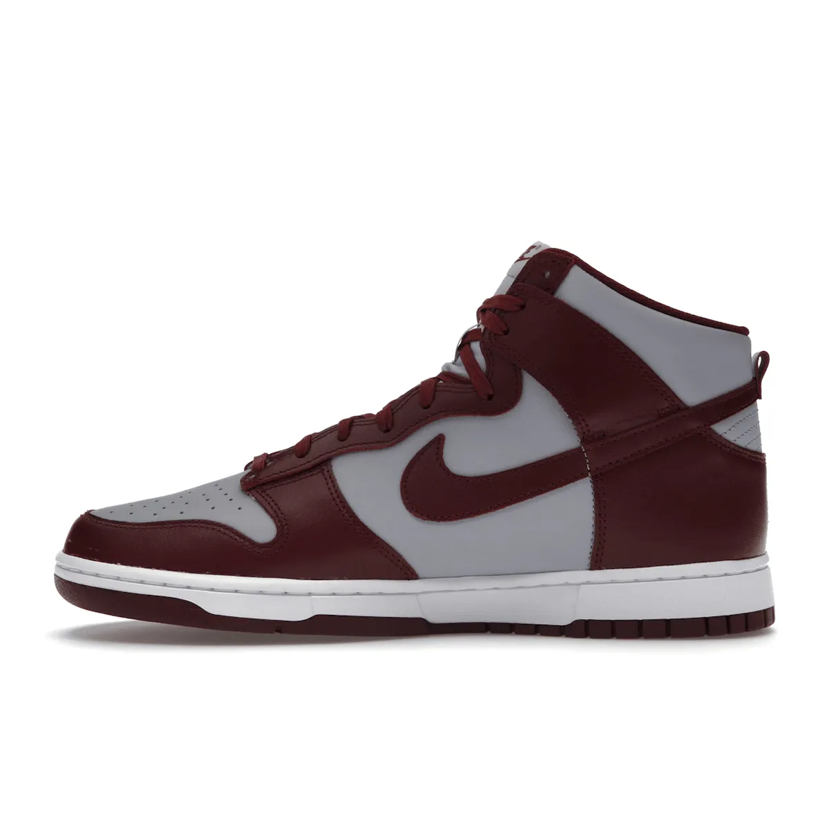 Flexible Step Glide-In Nike Dunk High Retro Dark Beetroot
