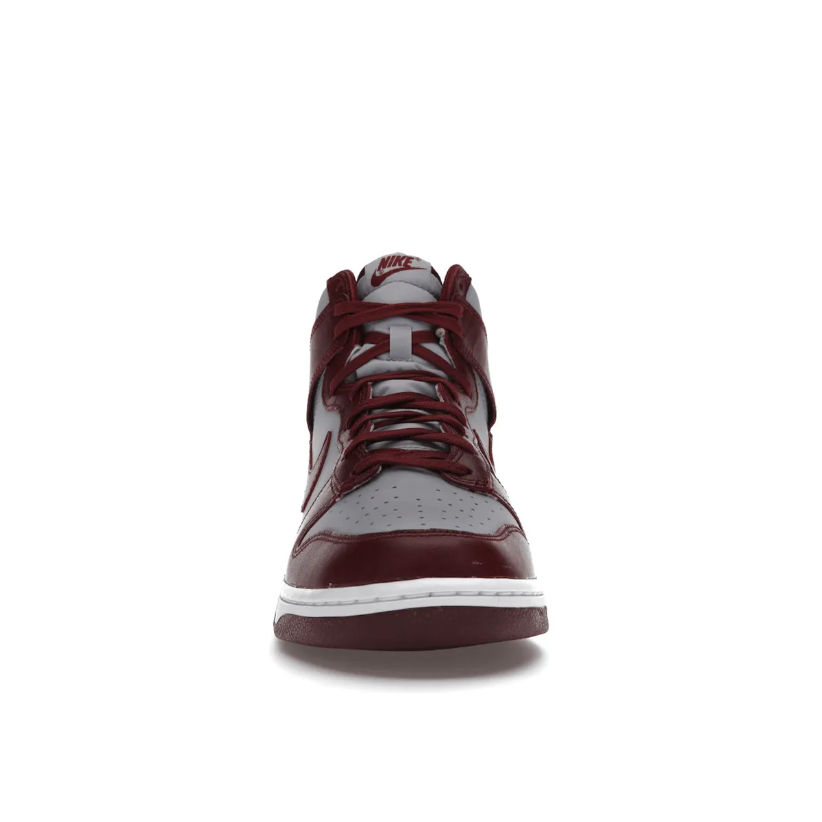Flexible Step Glide-In Nike Dunk High Retro Dark Beetroot