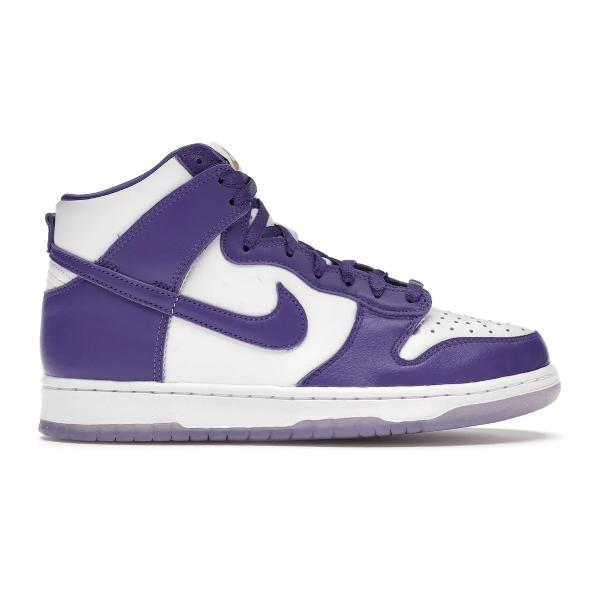 Flexible Step Move-Out Nike Dunk High SP Varsity Purple