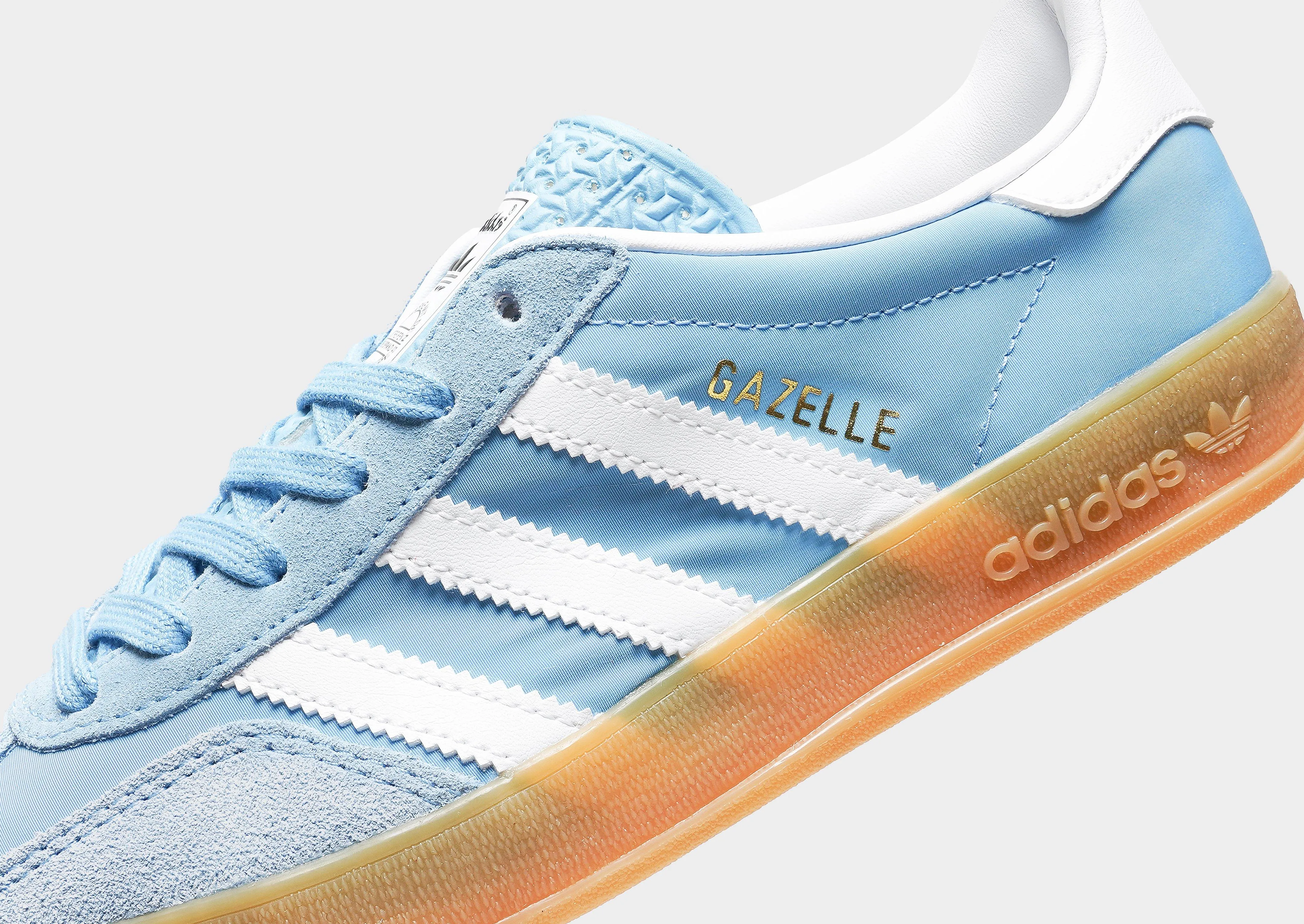 Gazelle Indoor Women's Camp-Ready