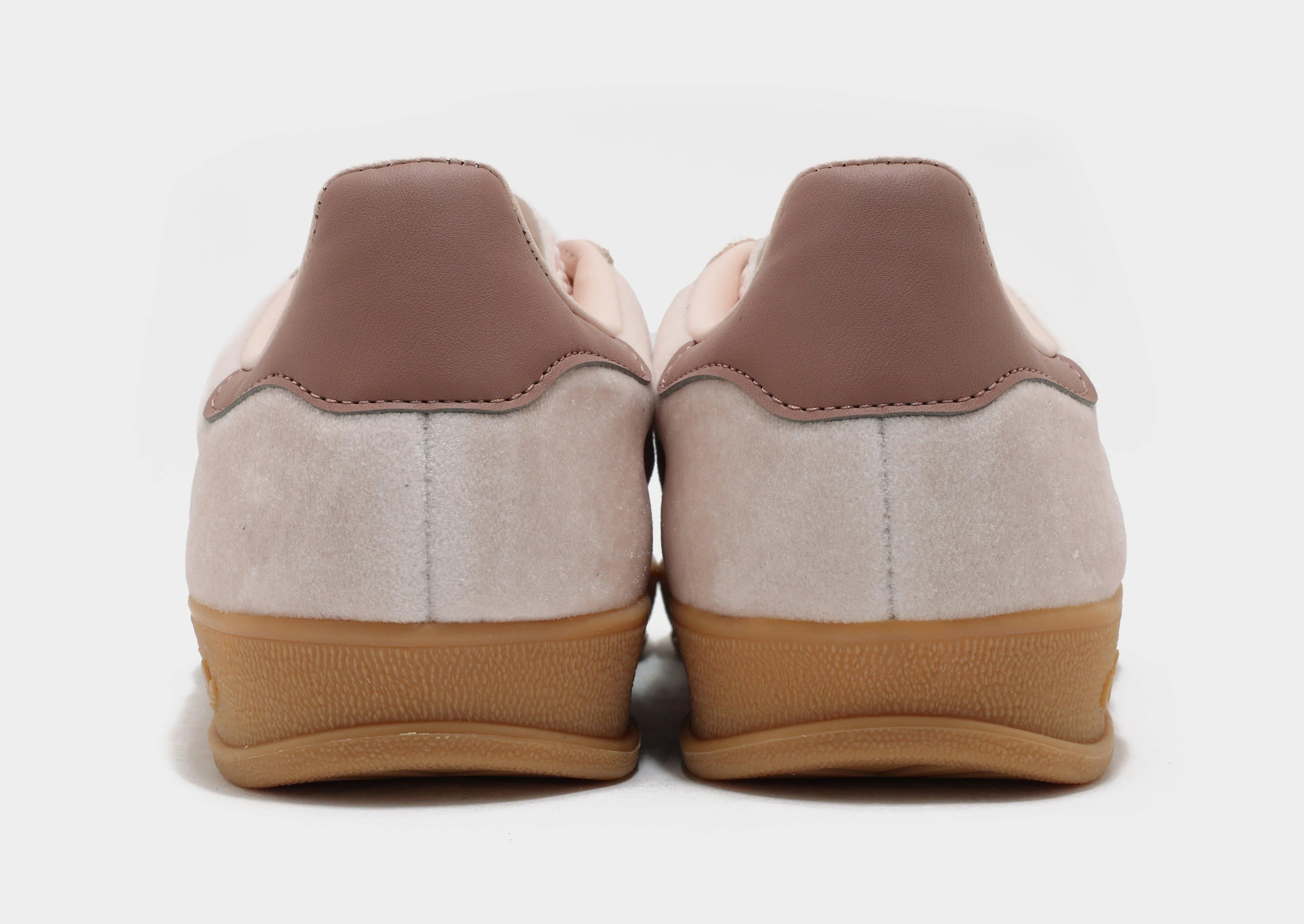 Gazelle Indoor Women's Weather-Shield