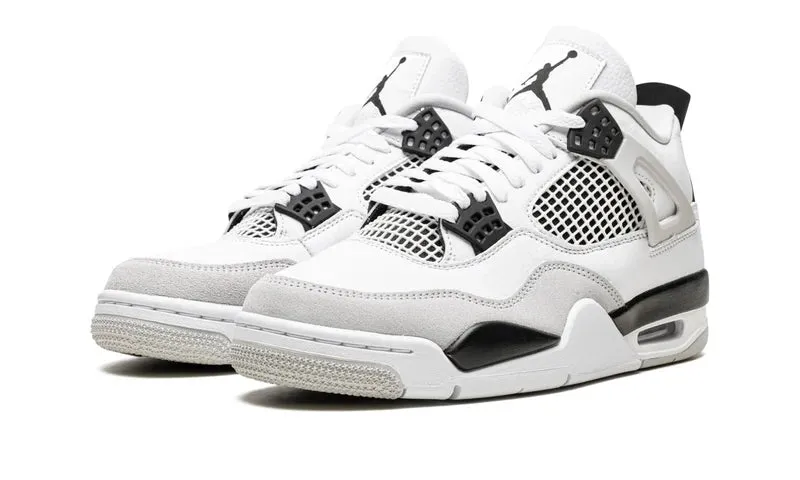 Glam silhouette Air Jordan 4 'Military Black'