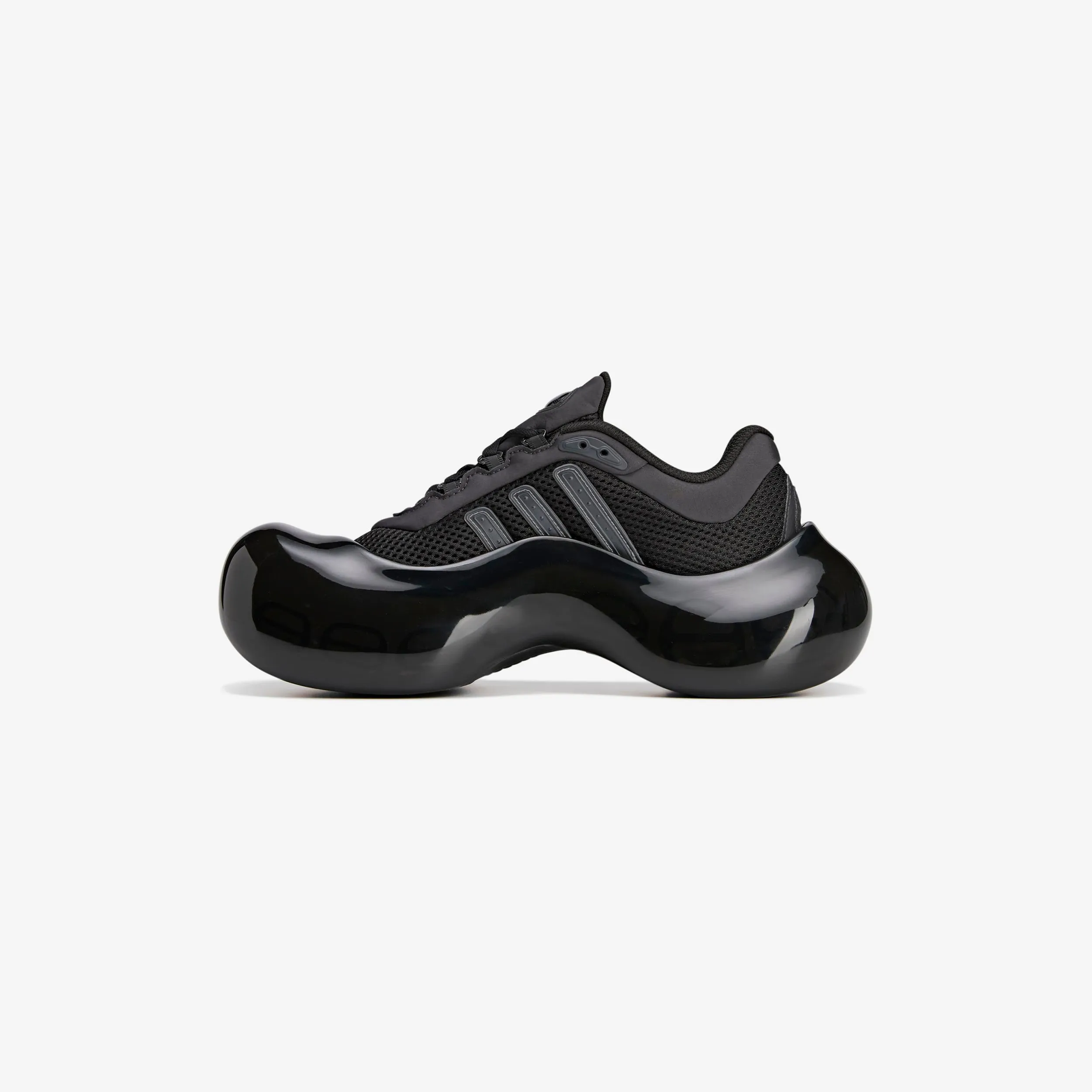 Glammed-up Wmns Megaride Moonrubber x Avavav