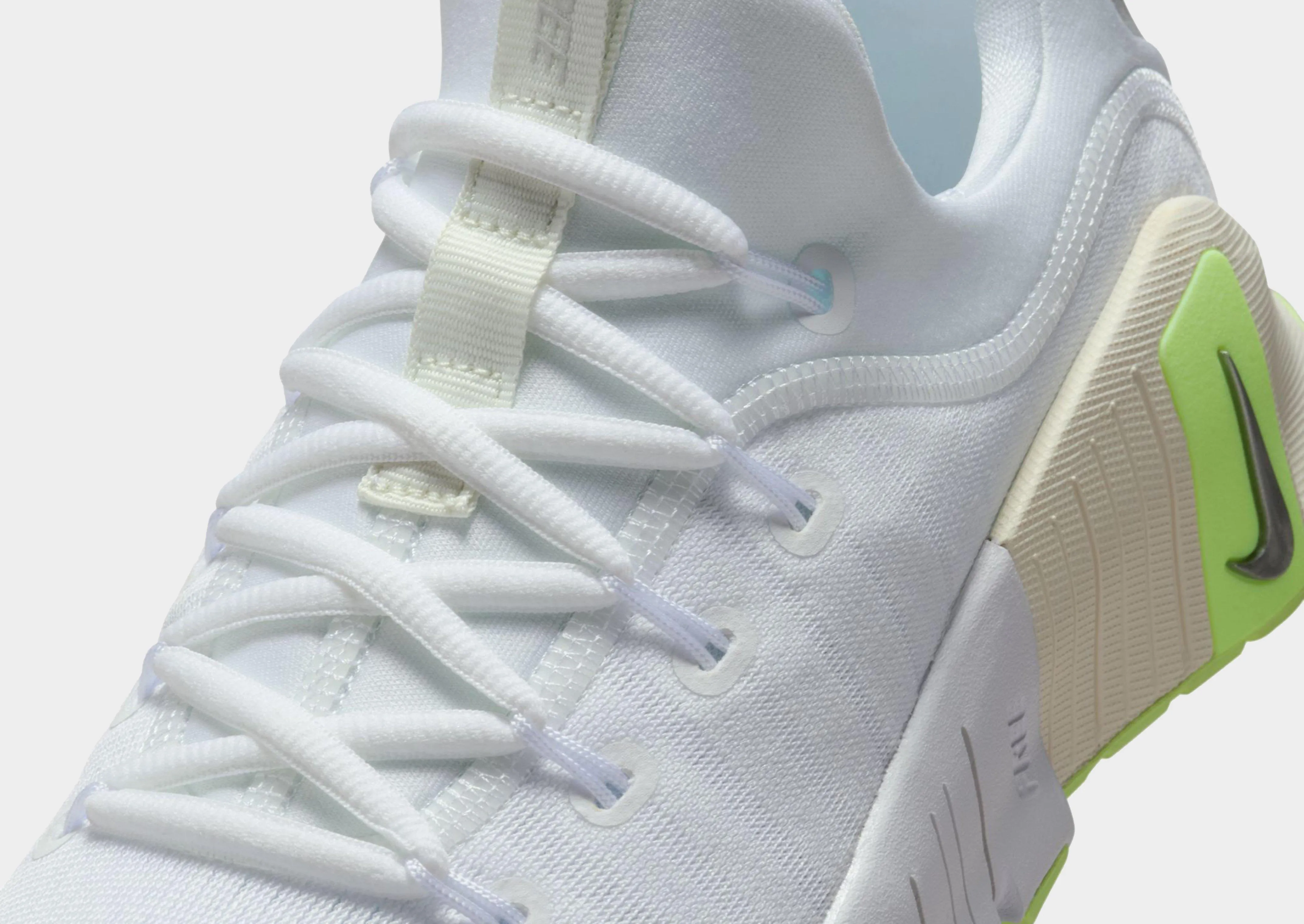 Golf-Ready Free Metcon 6 Women's