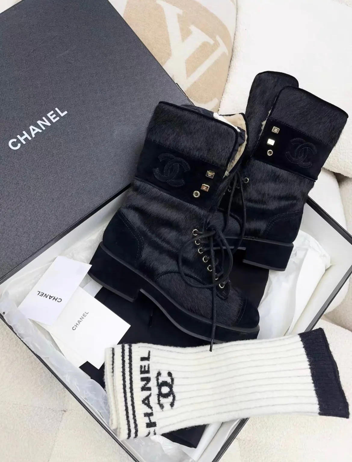 Grip Force Max Chanel 22B Black Boots with Socks size 37