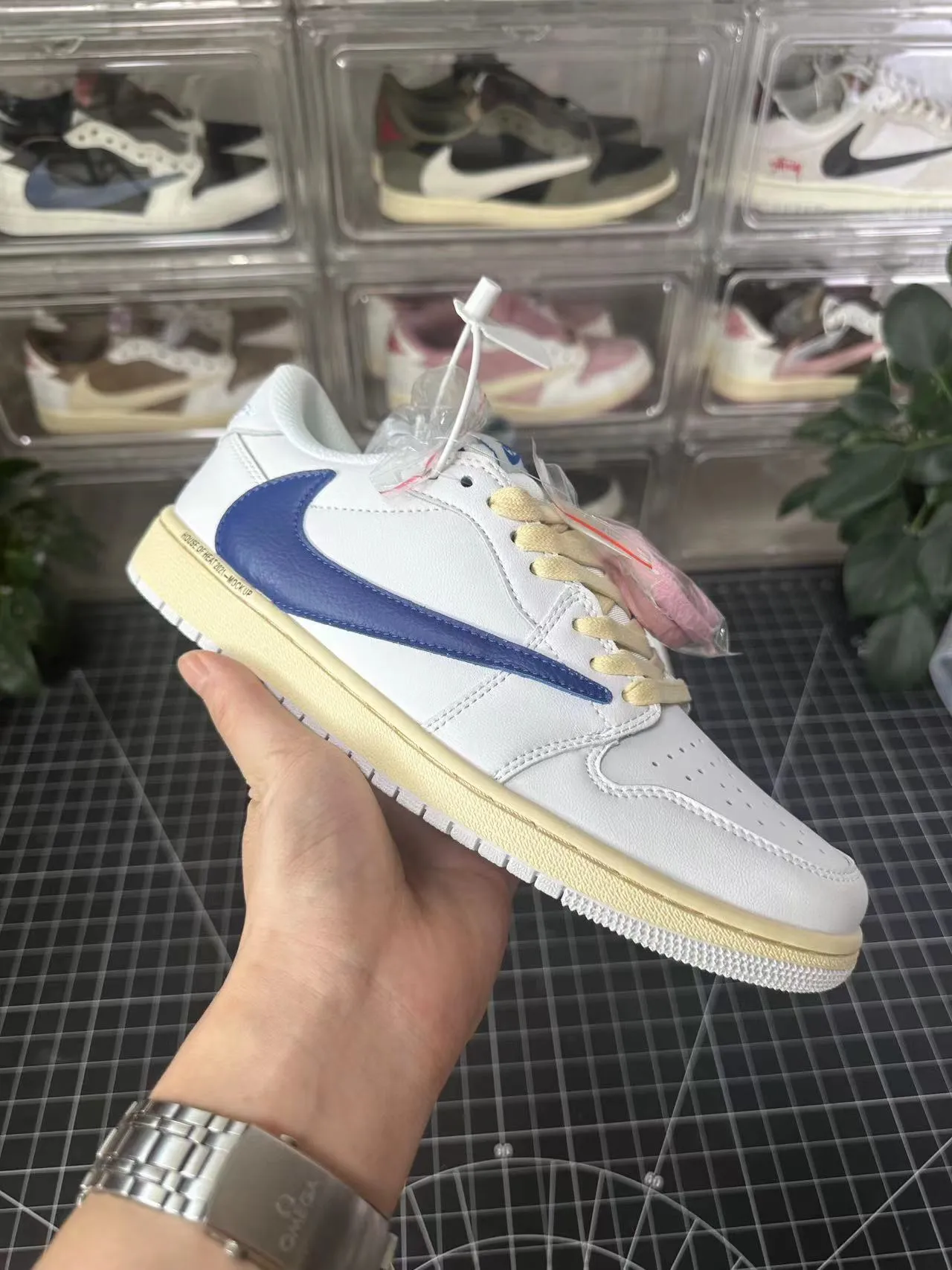 Iconic Style AJ1 Low Travis Scott x Fragment Blue Sail 2.0