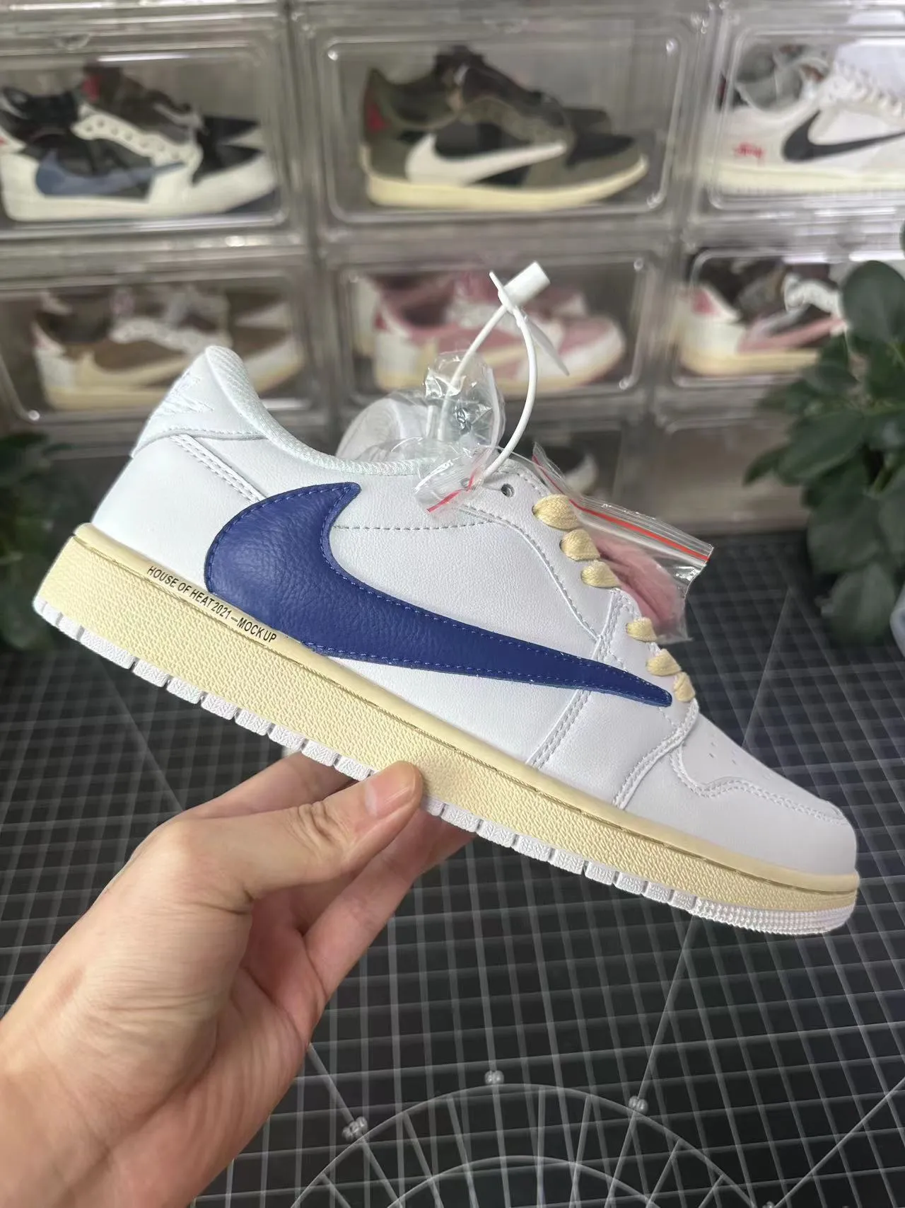 Iconic Style AJ1 Low Travis Scott x Fragment Blue Sail 2.0