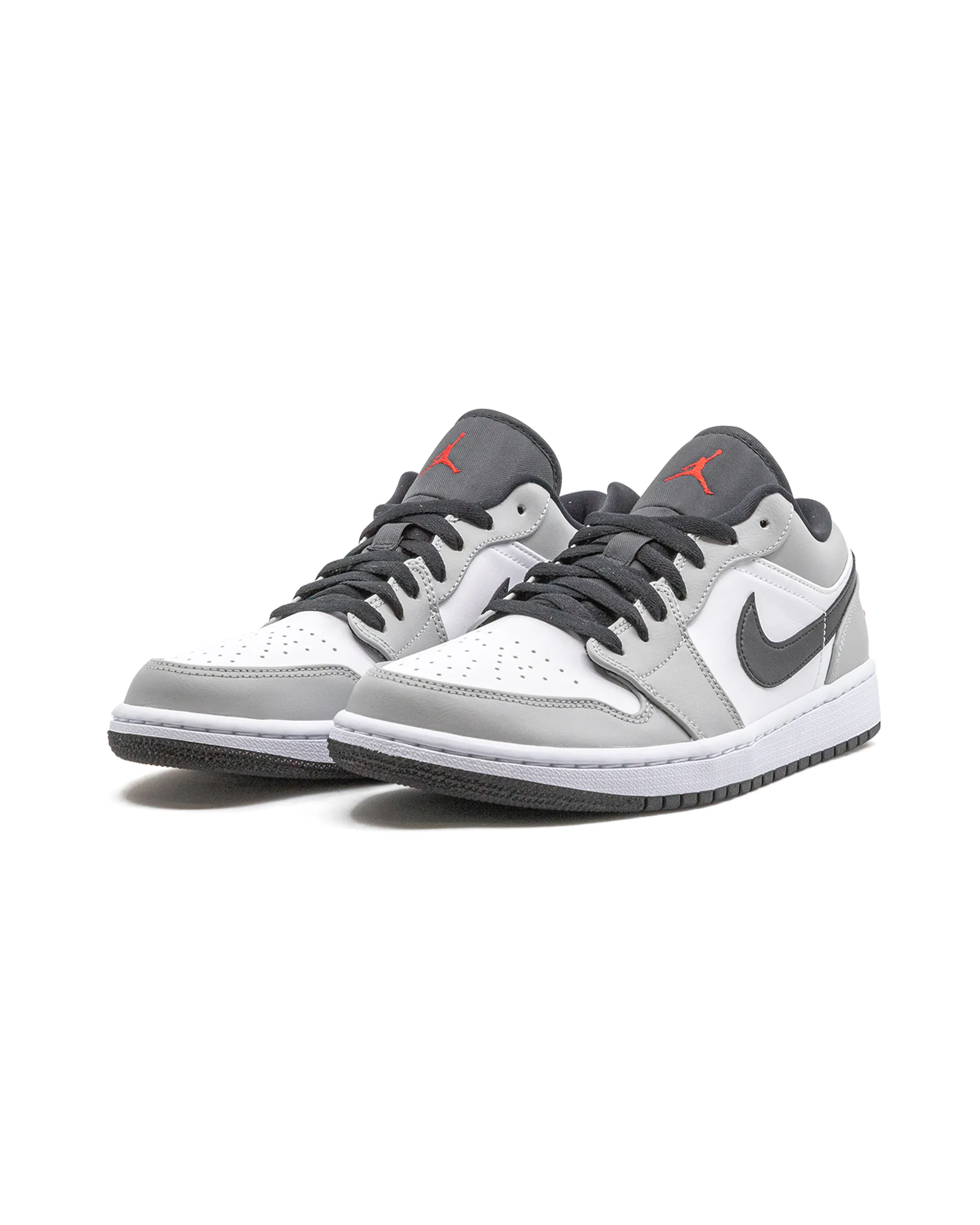 Jordan 1 Low Light Smoke Grey Core Style