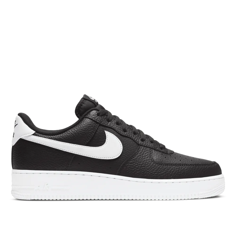 Layered sole Nike Men's Air Force 1 '07 Shoes