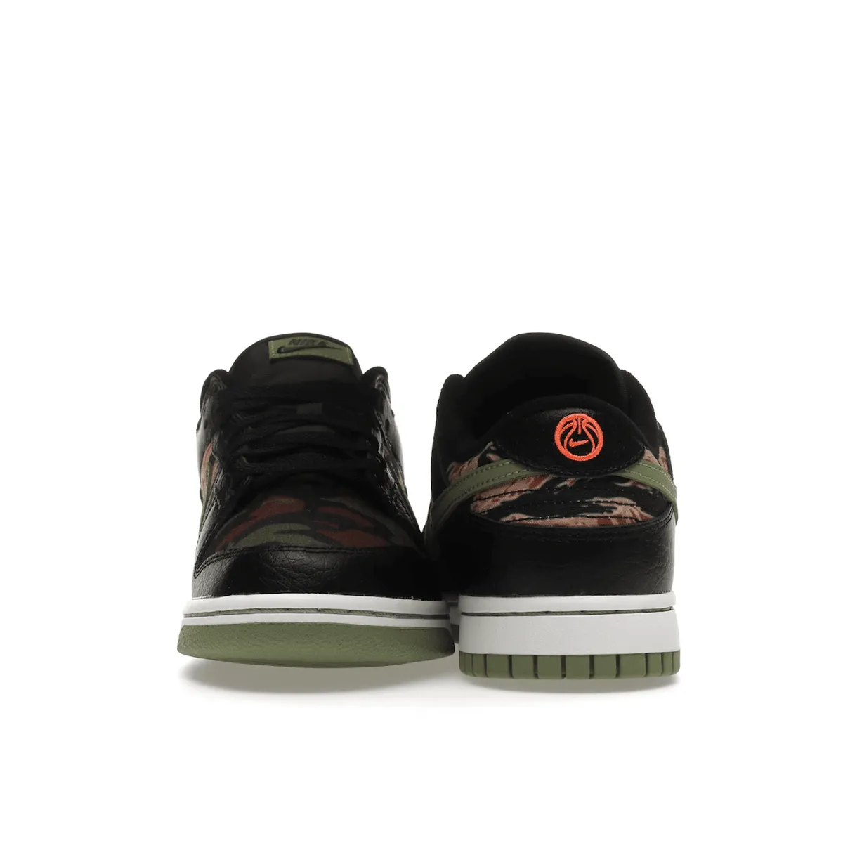 Light cushion Nike Dunk Low Crazy Camo