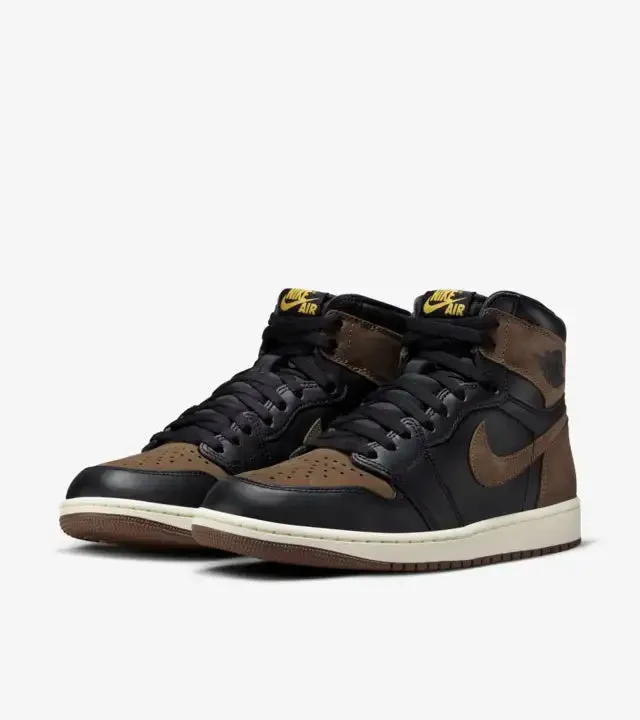 Lightweight Performance Air Jordan 1  High  OG "Palomino"