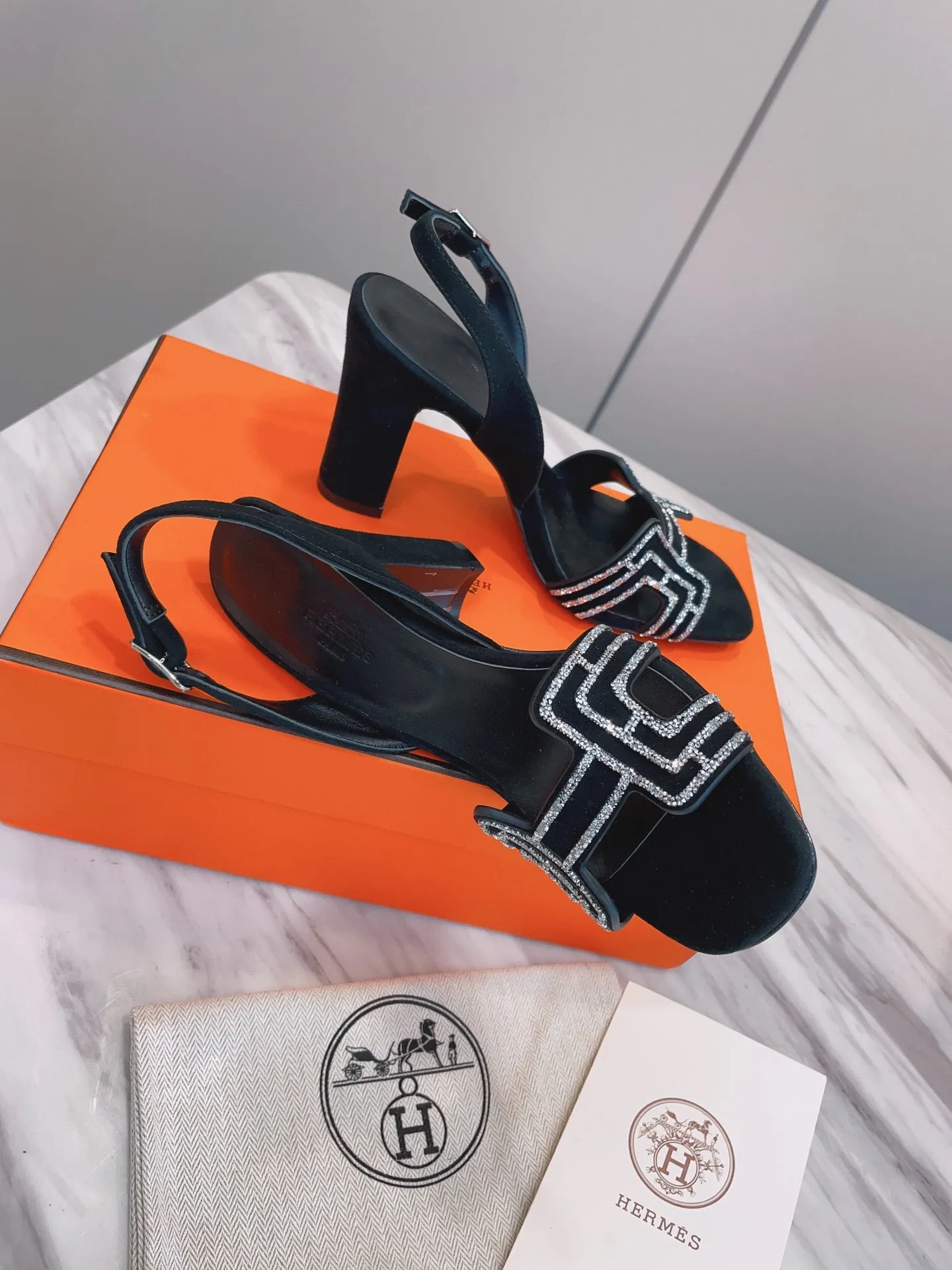 Low Heel Pumps New Hermes HIGH HEELS 006