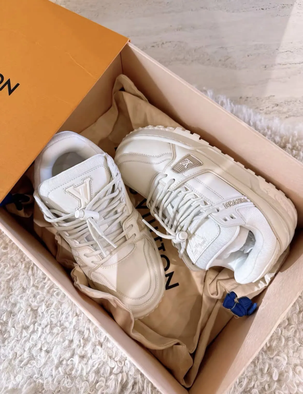 Luxury LV Trainer Maxi Sneaker 37,5