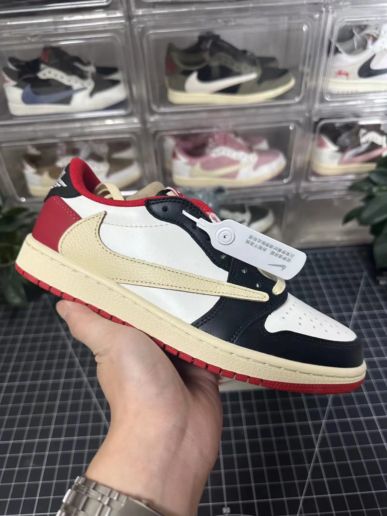 Max Energy AJ1 Low Travis Scott Chicago