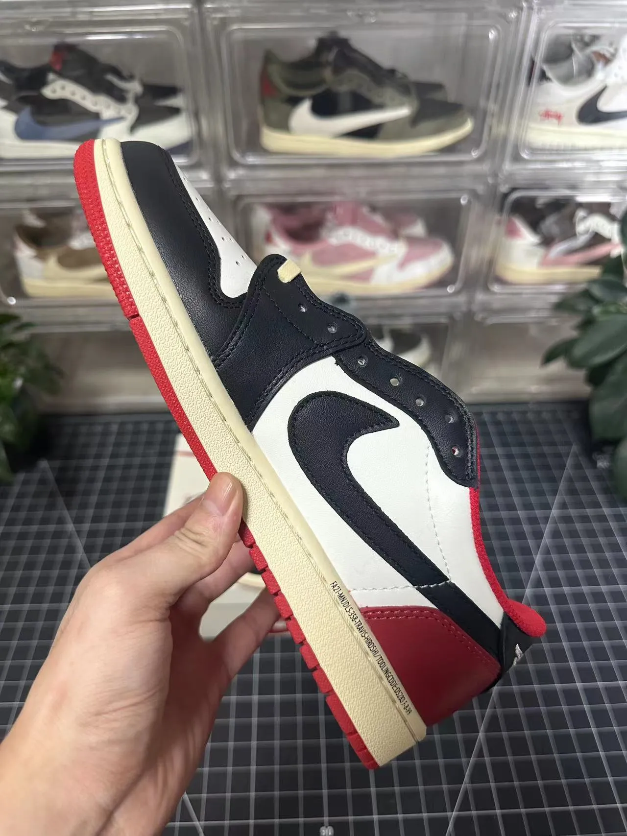 Max Energy AJ1 Low Travis Scott Chicago