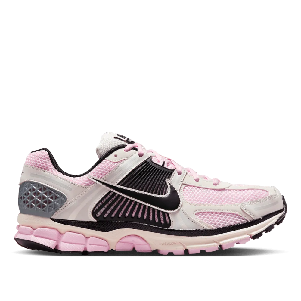 Maximum Comfort Nike Men's Zoom Vomero 5 Shoes