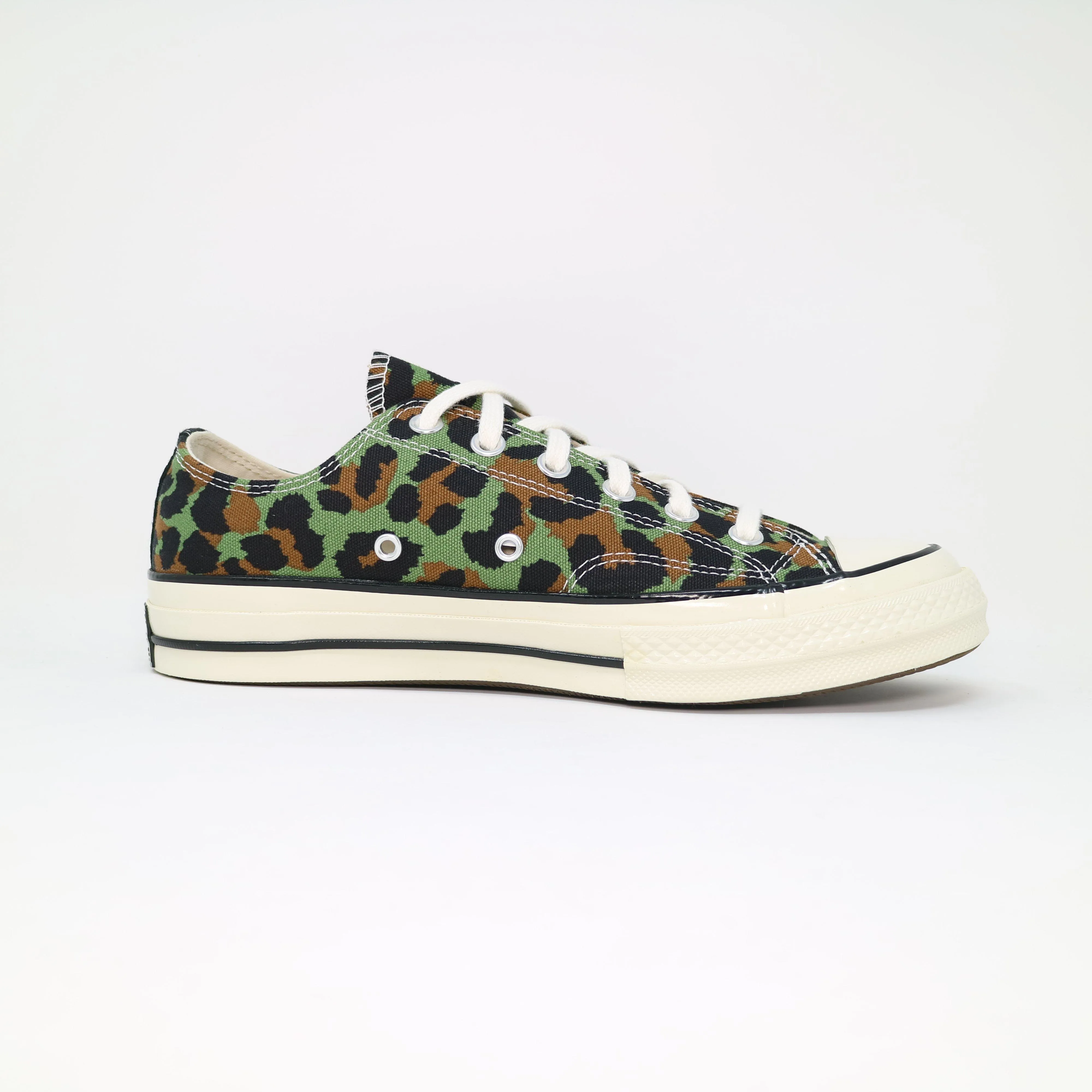 Men's Converse Chuck Taylor 70s Invincible  x Wakomaria Low Lightweight Body