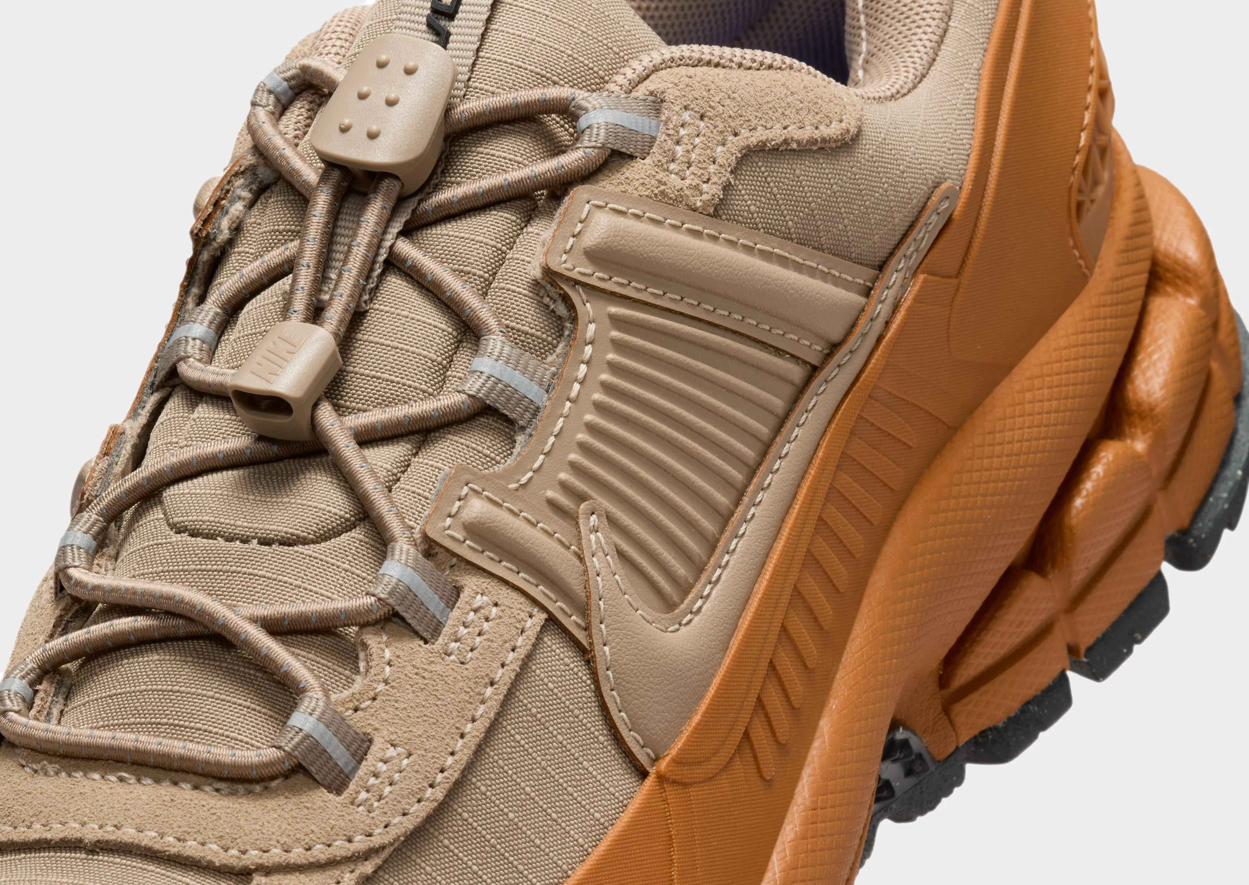Microbe-Shield Zoom Vomero Roam Women's
