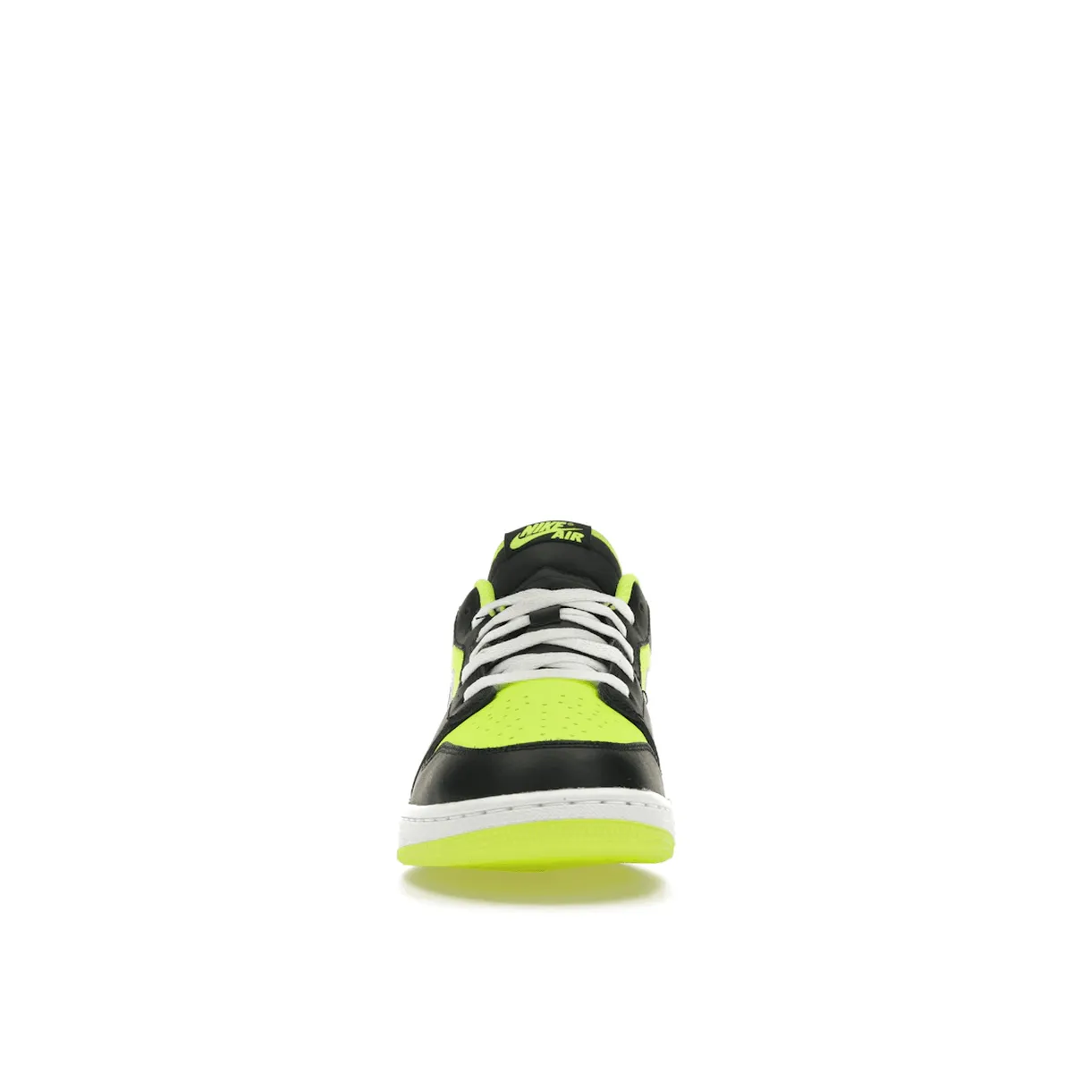 Mid Top Air Jordan 1 Low SE Black Cat Volt
