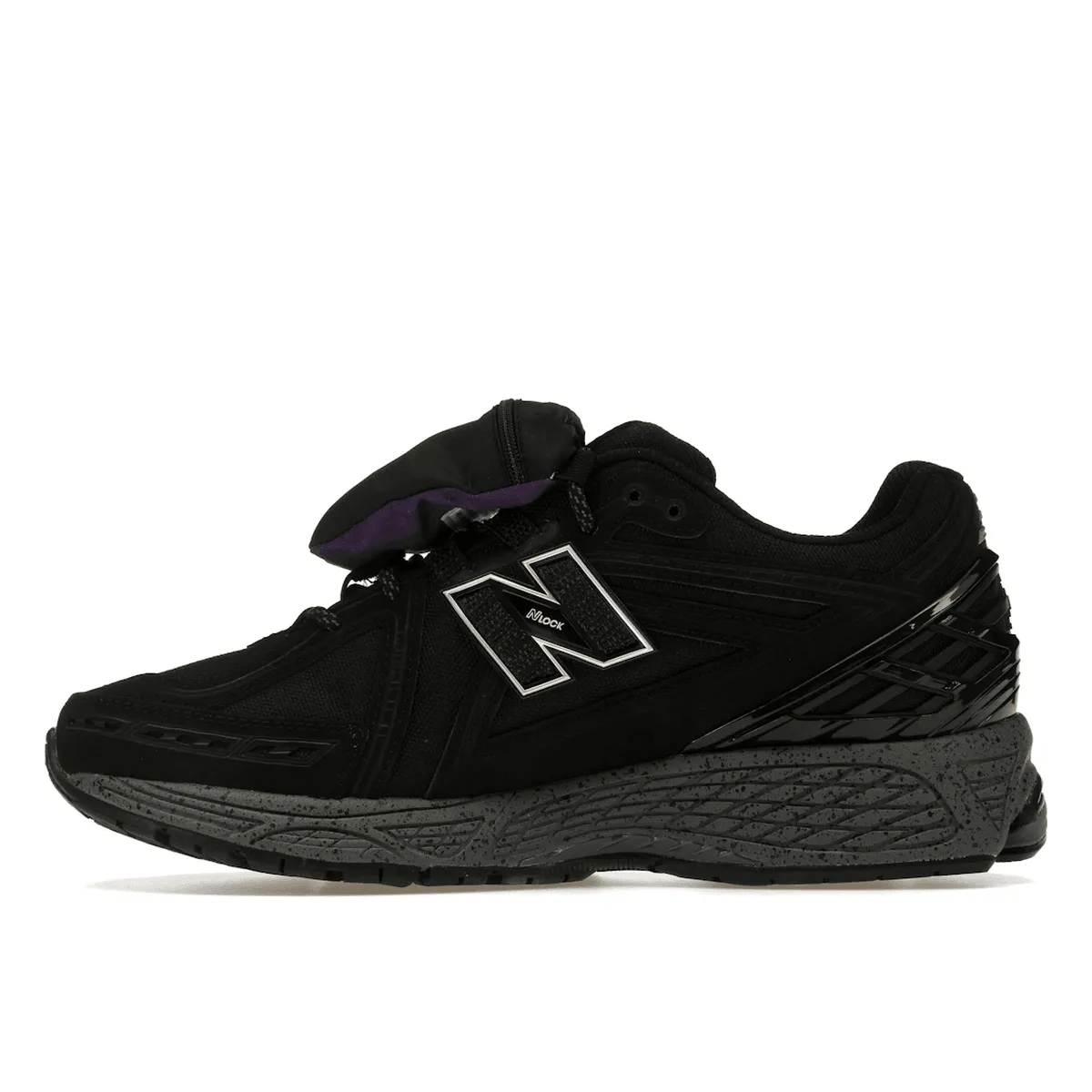 New Balance 1906R Cordura Pocket Black Soft - Landing - Based