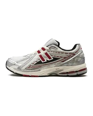 functional - design shoes New Balance 1906R Silver Classic Crimson