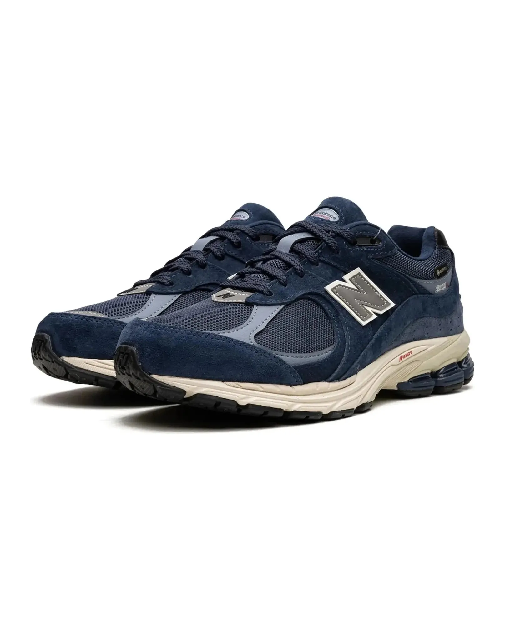 New Balance 2002R Gore-Tex Navy Arctic Grey Effortless Wear