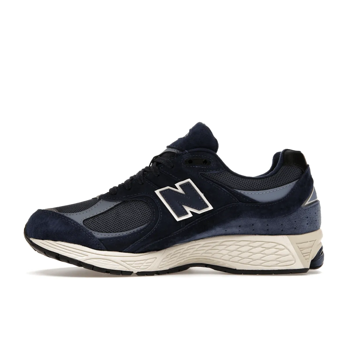 New Balance 2002R Gore-Tex Navy Arctic Grey Effortless Wear