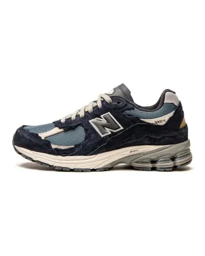 New Balance 2002R Protection Pack - Dark Navy for concrete