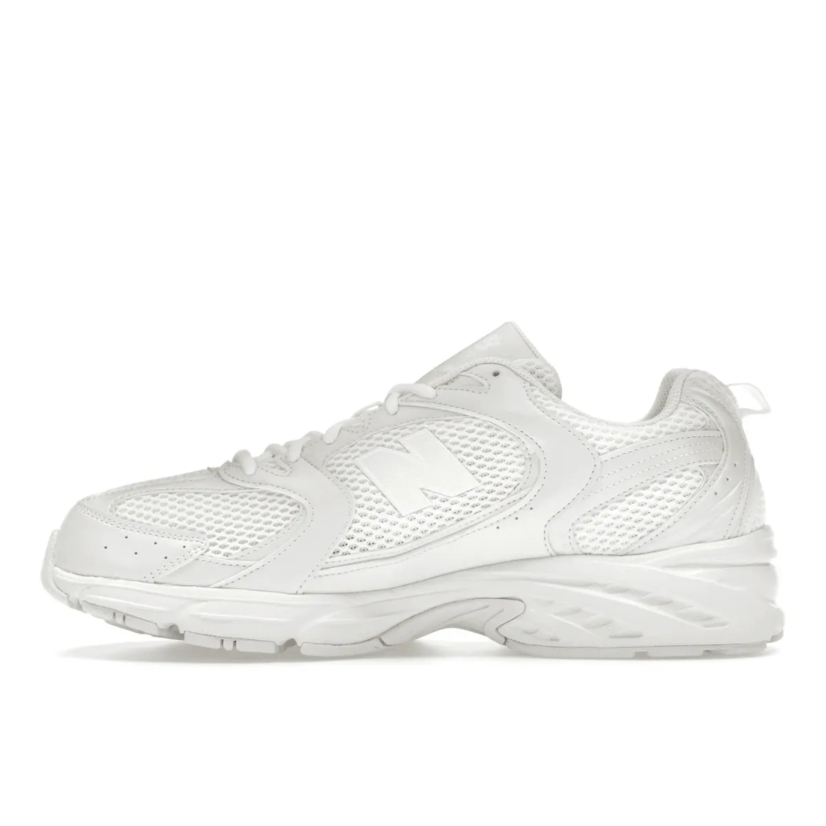 New Balance 530 Triple White Chic Elegance