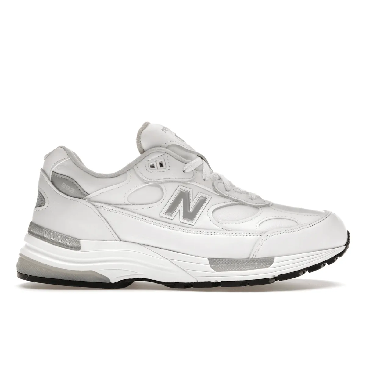 Retro-inspired cushioning New Balance 992 MiUSA White Silver