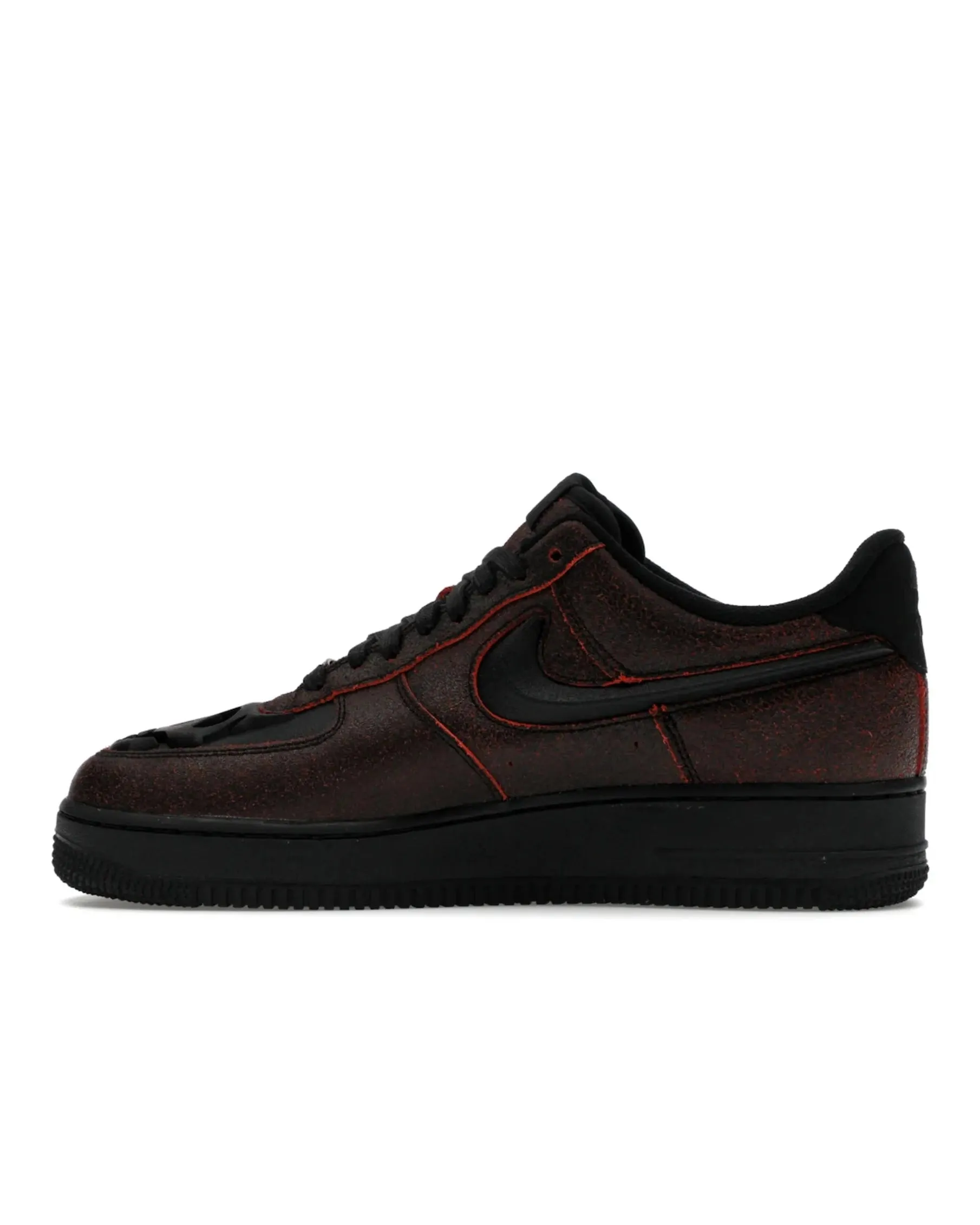 Nike Air Force 1 Low Retro QS Halloween Skull Secure fit