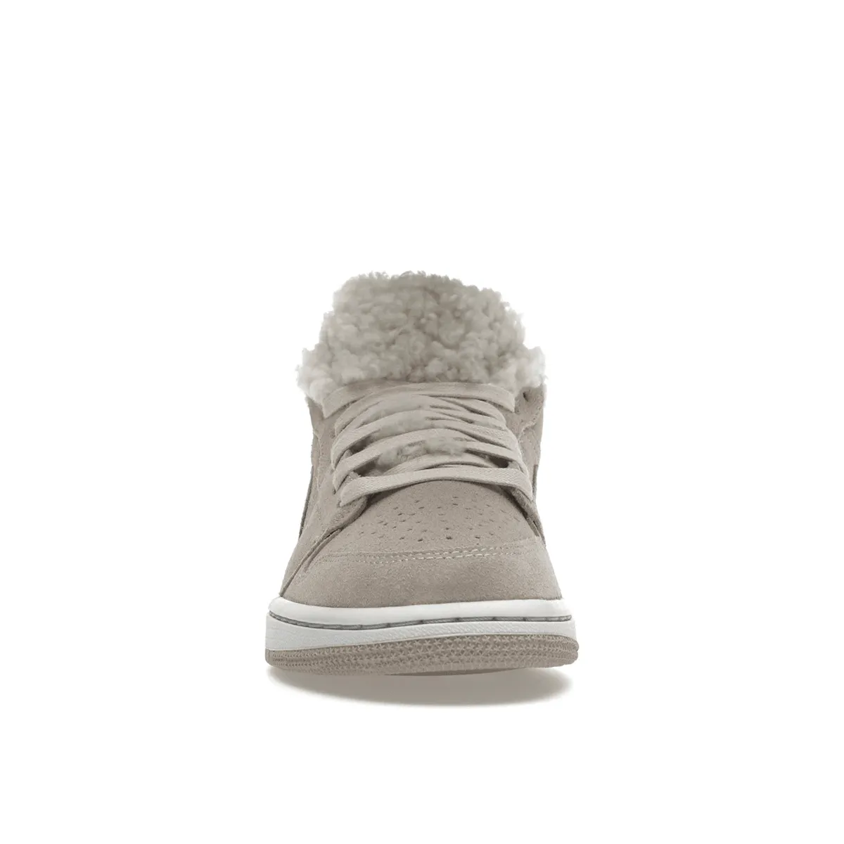 Nike Air Jordan 1 Low SE Sherpa Fleece Supportive touch