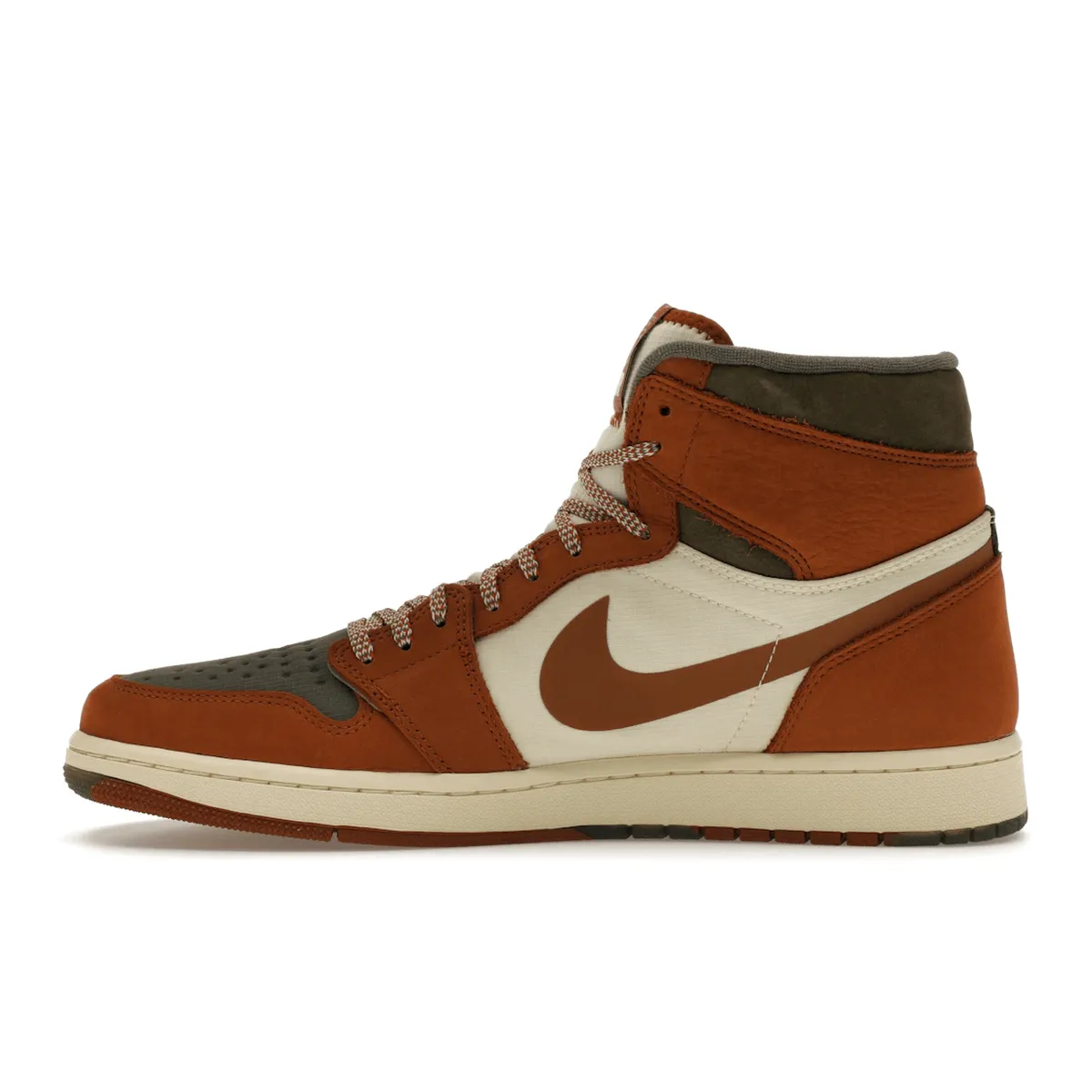 Nike Air Jordan 1 Retro High Element Gore-Tex Legend Coffee Trendy Look